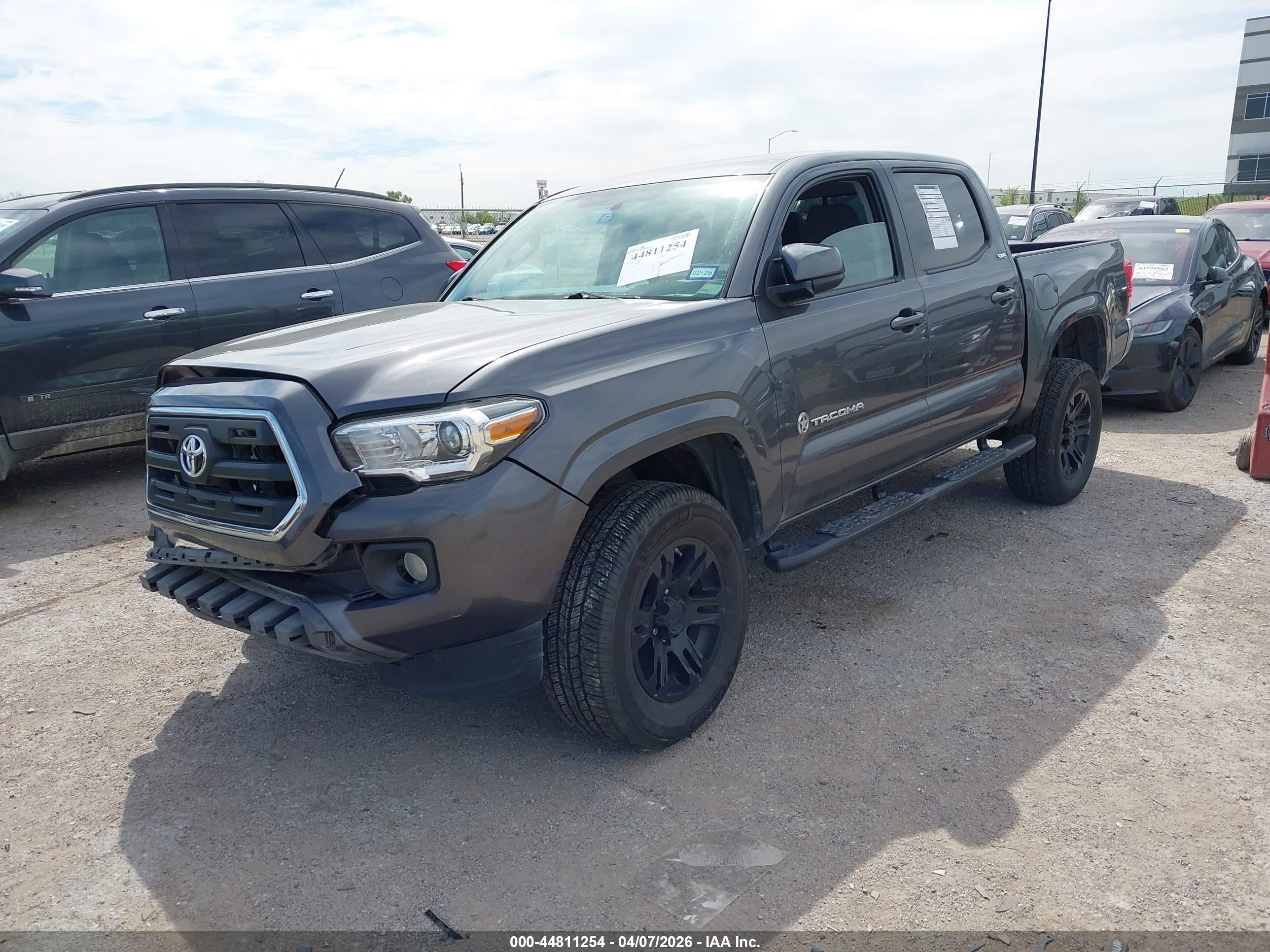TOYOTA TACOMA image 2