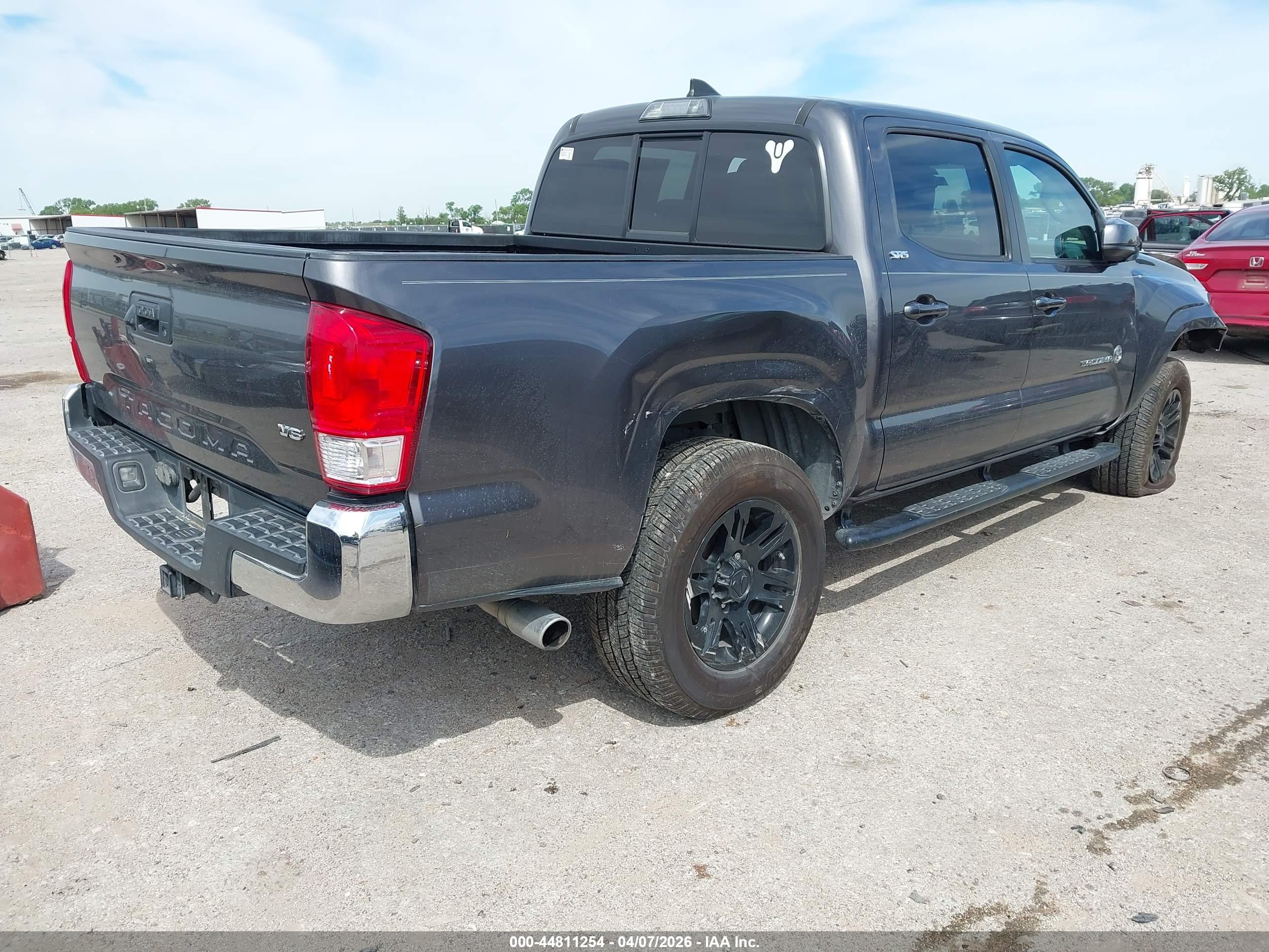 TOYOTA TACOMA image 4