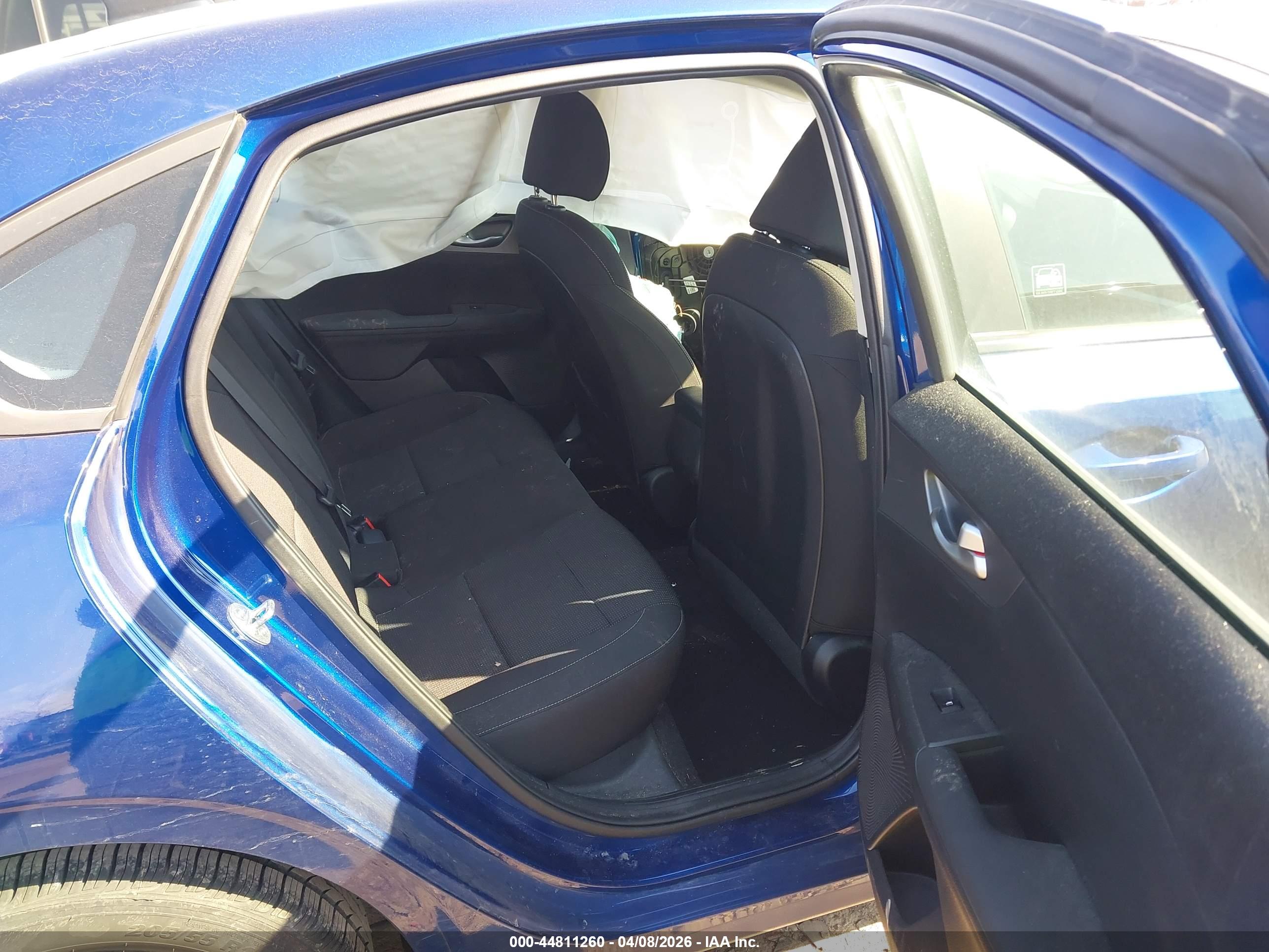 KIA FORTE image 8
