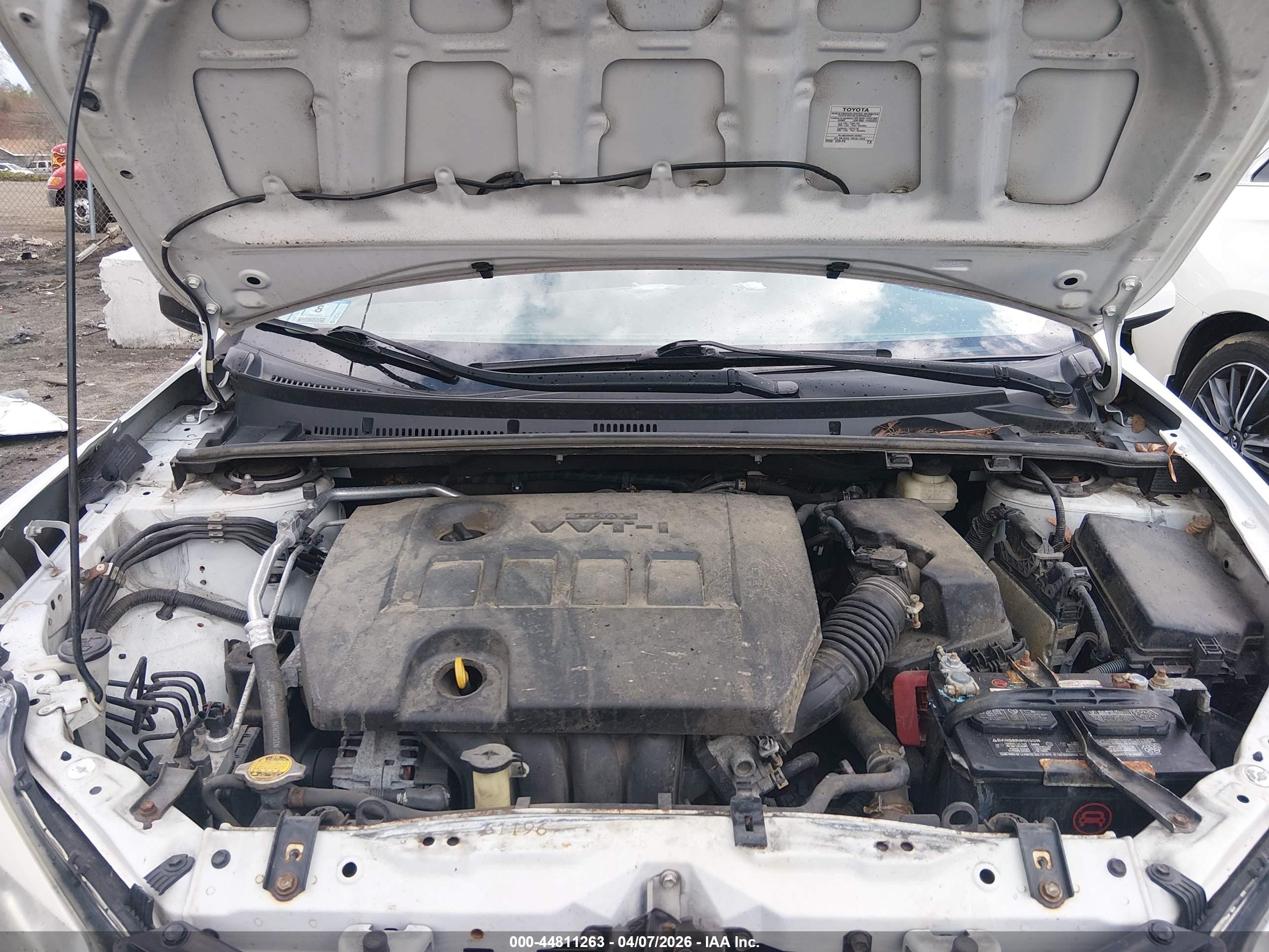 TOYOTA COROLLA image 10
