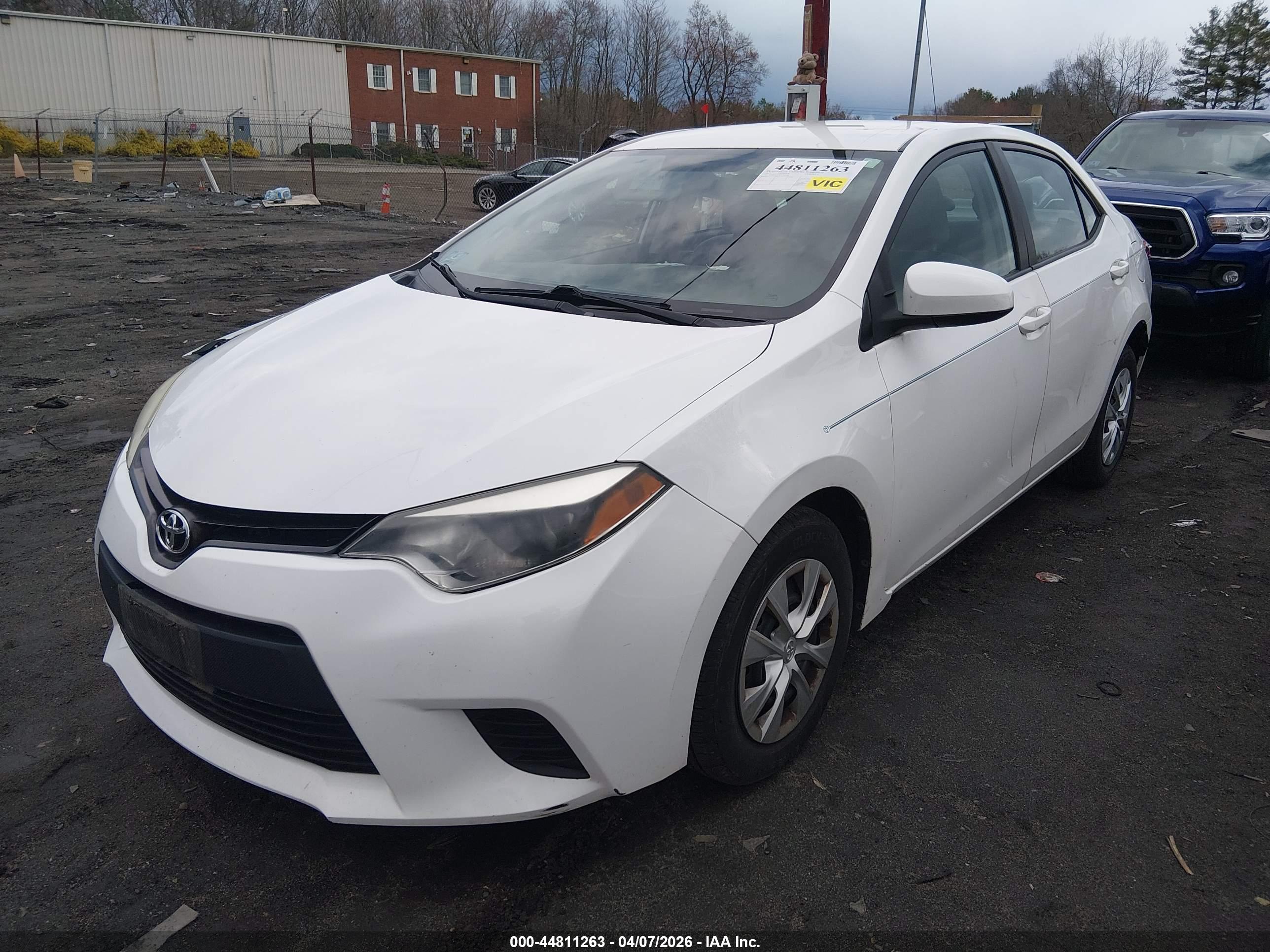 TOYOTA COROLLA image 2