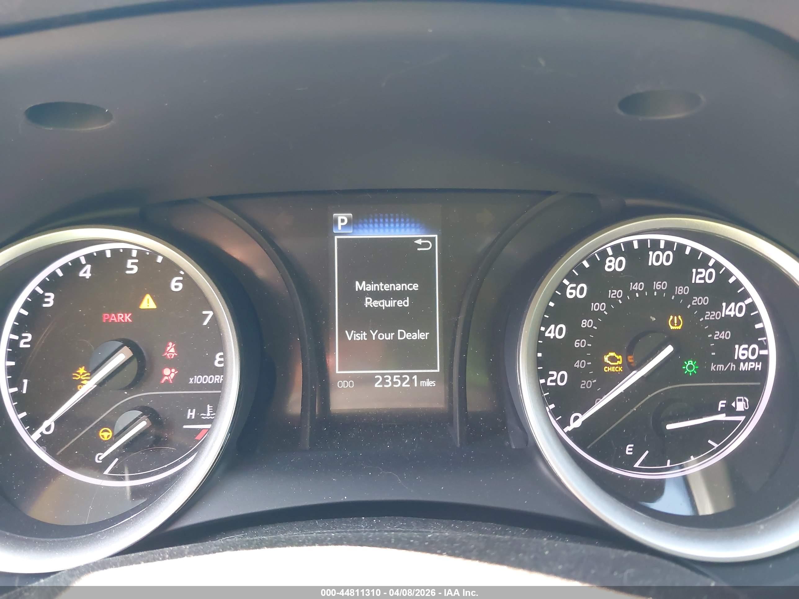 TOYOTA CAMRY image 7