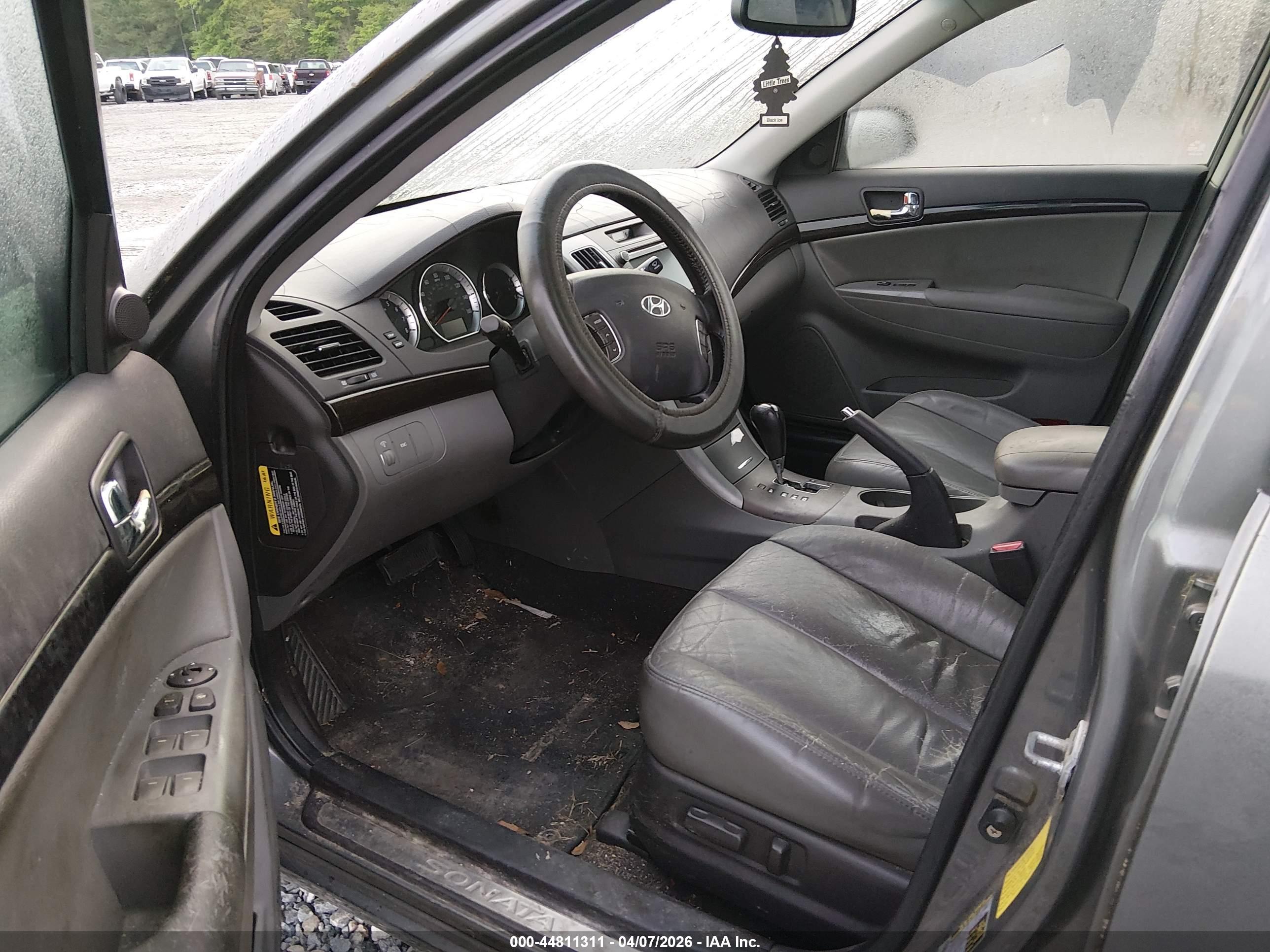 HYUNDAI SONATA image 5