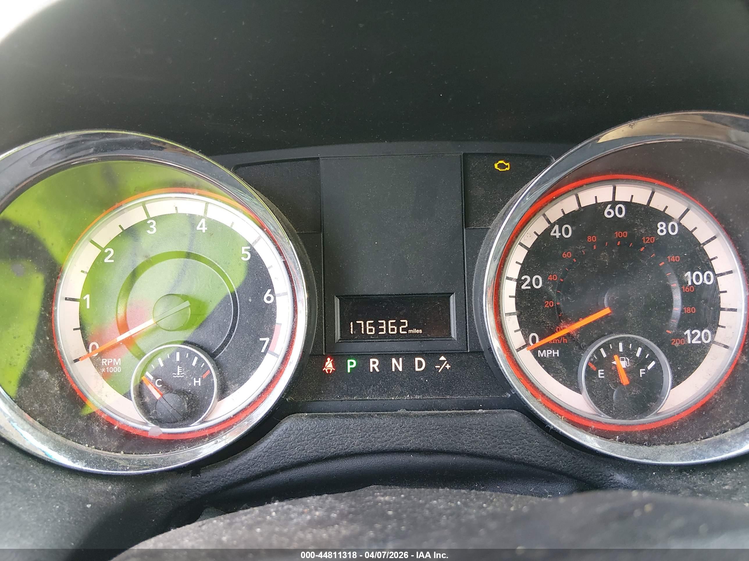 DODGE GRAND image 7