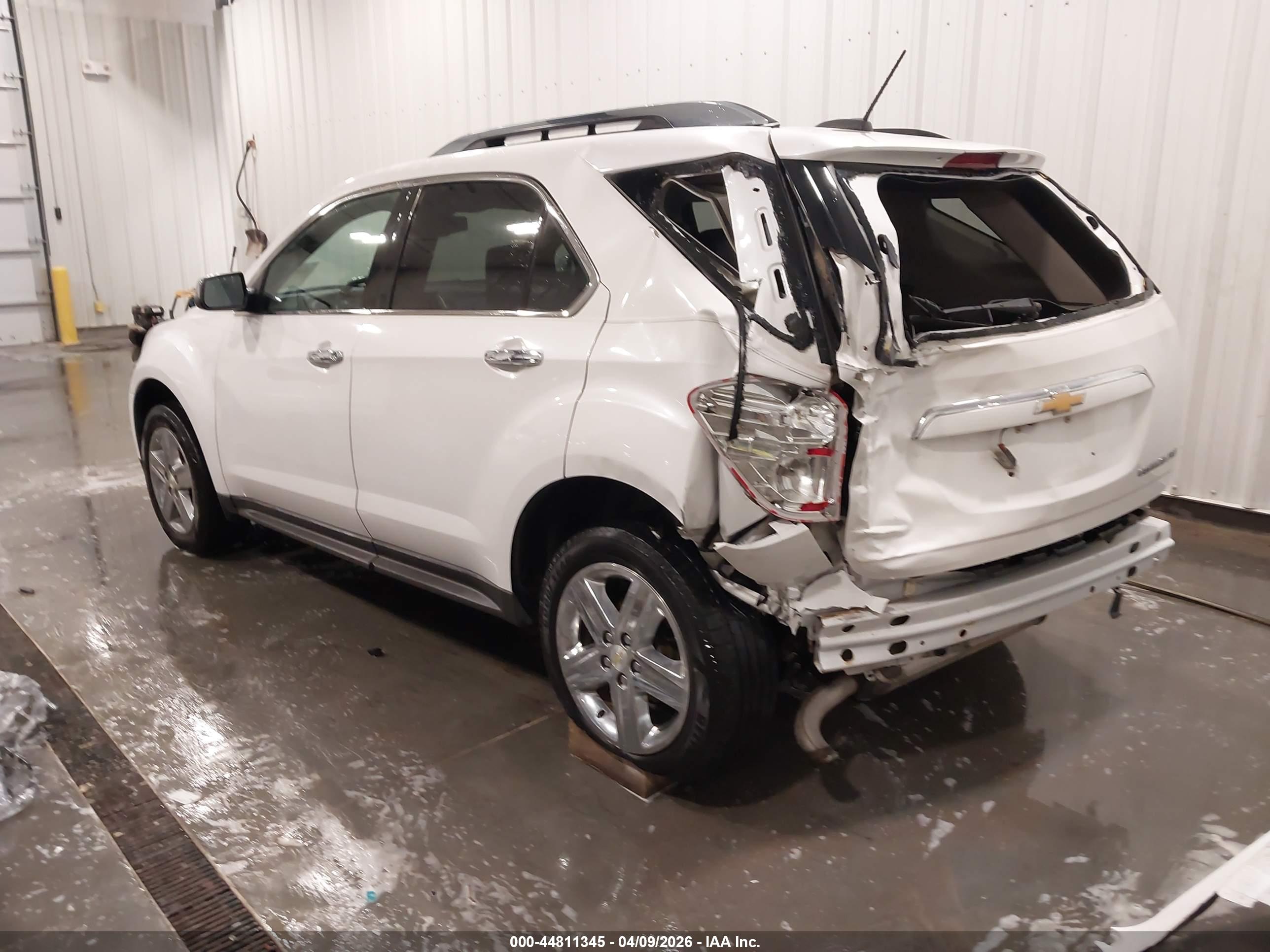 CHEVROLET EQUINOX image 3