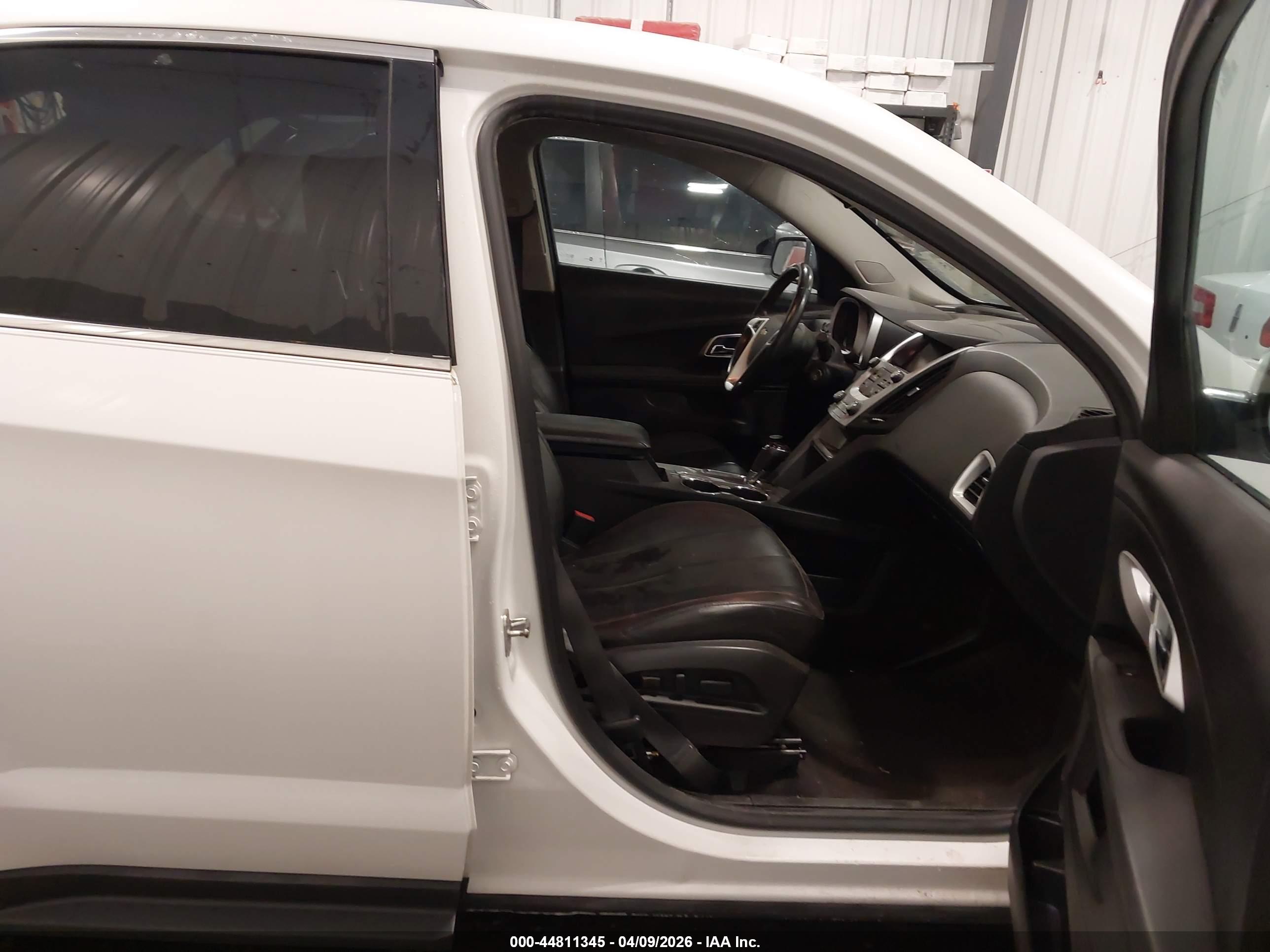 CHEVROLET EQUINOX image 5