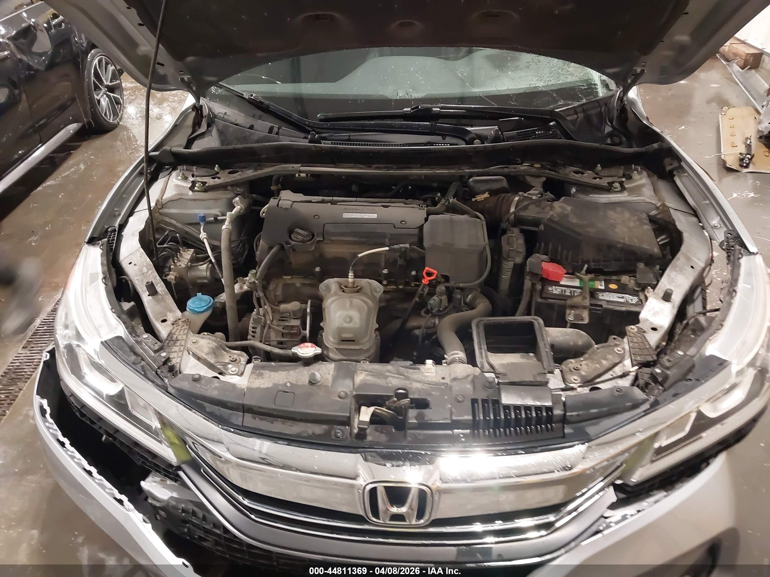 HONDA ACCORD image 10