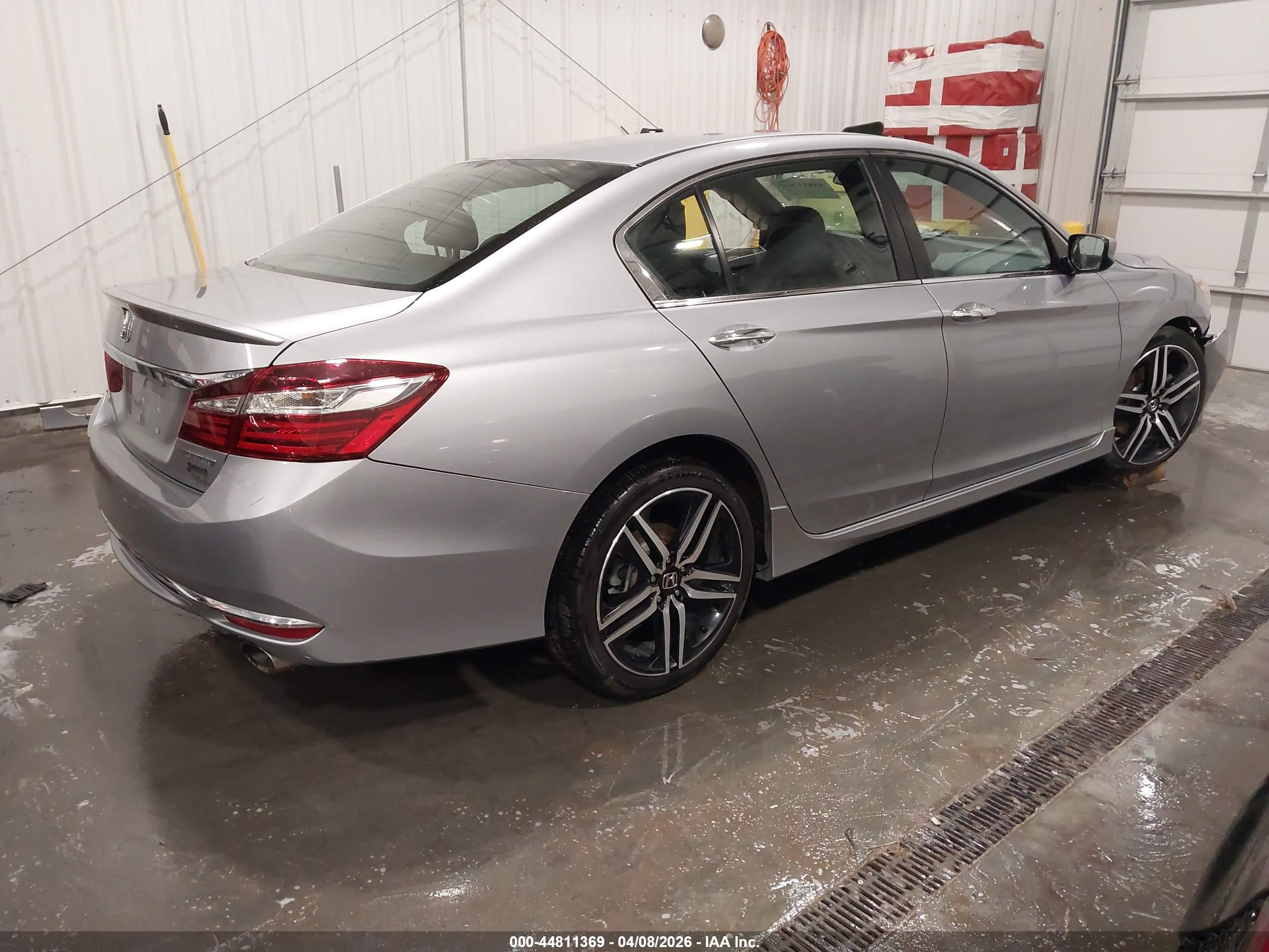 HONDA ACCORD image 4