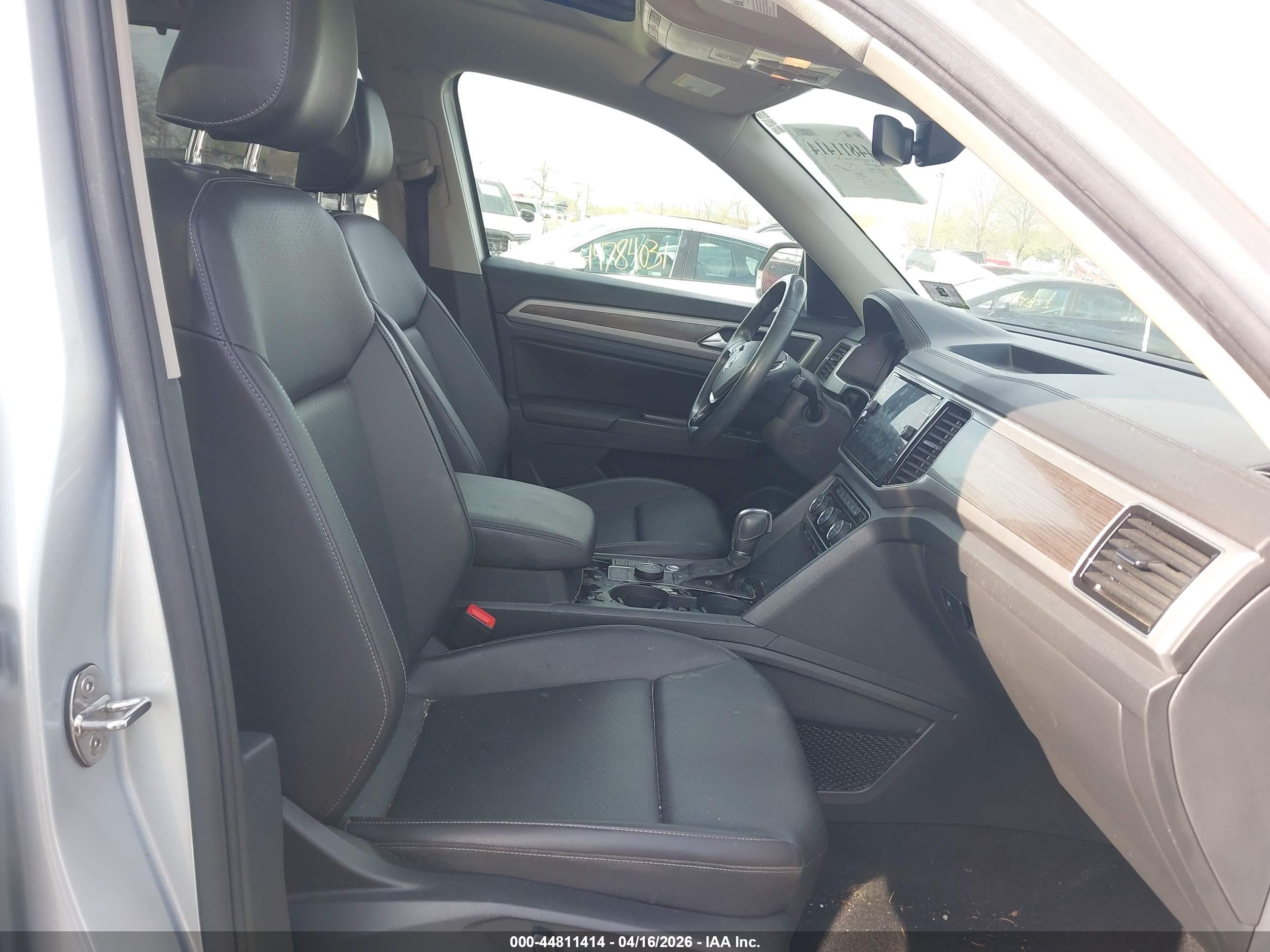 VOLKSWAGEN ATLAS image 5