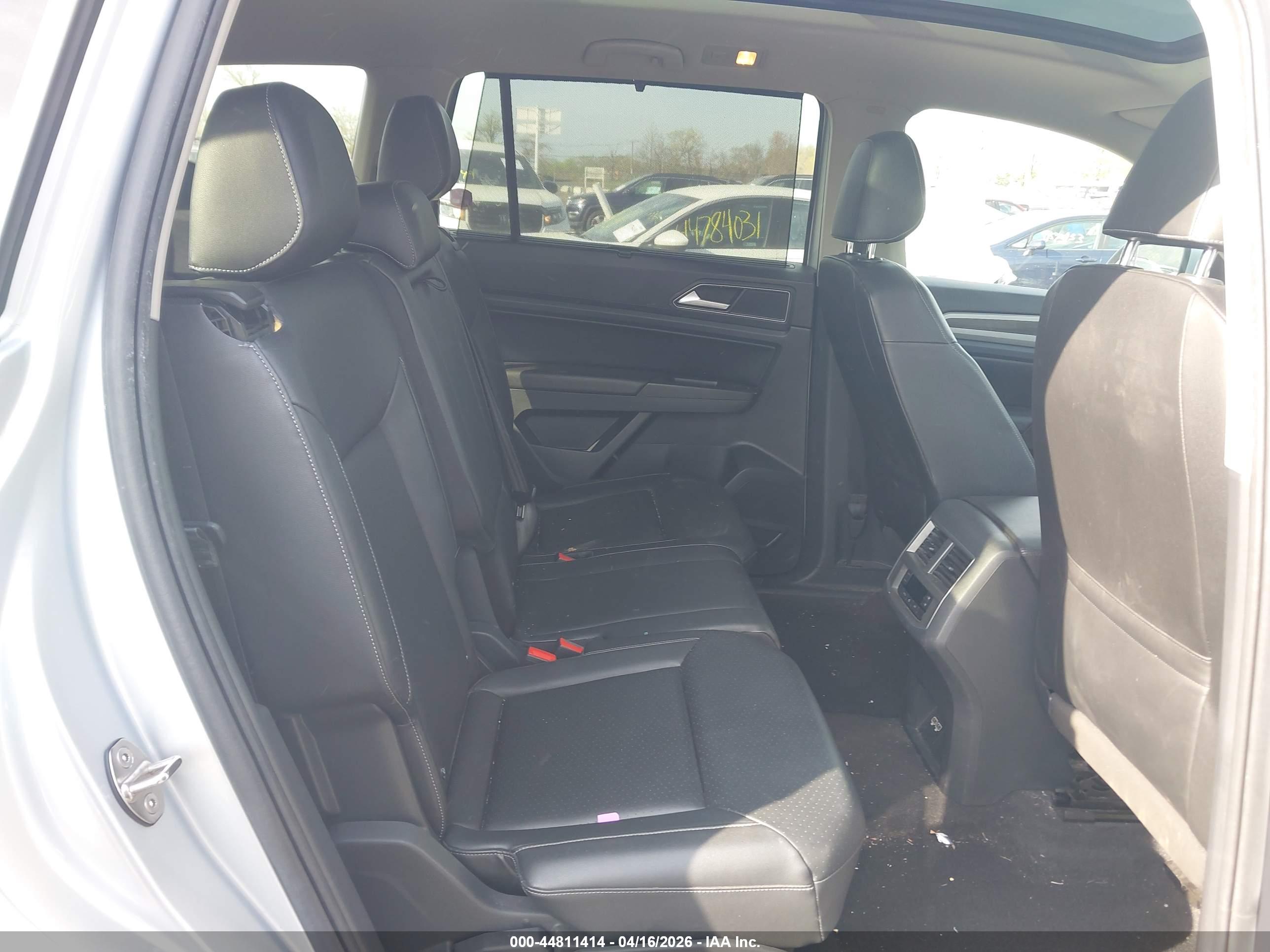 VOLKSWAGEN ATLAS image 8