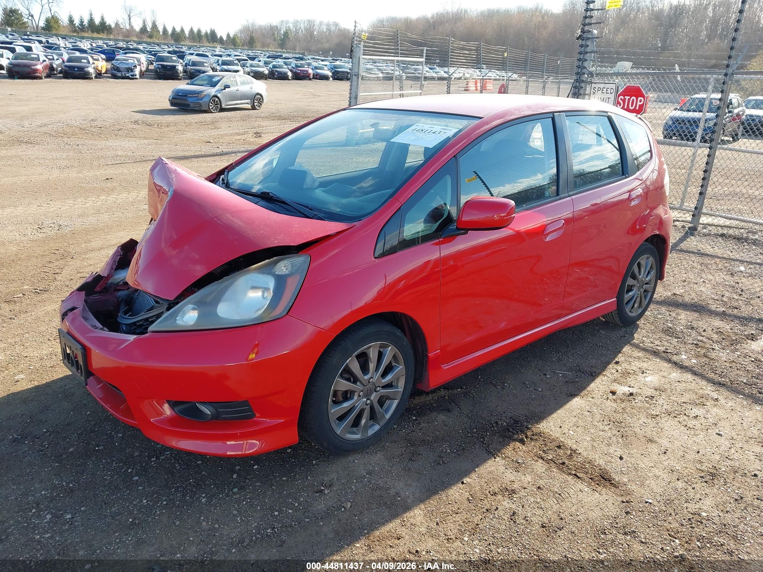 HONDA FIT image 2
