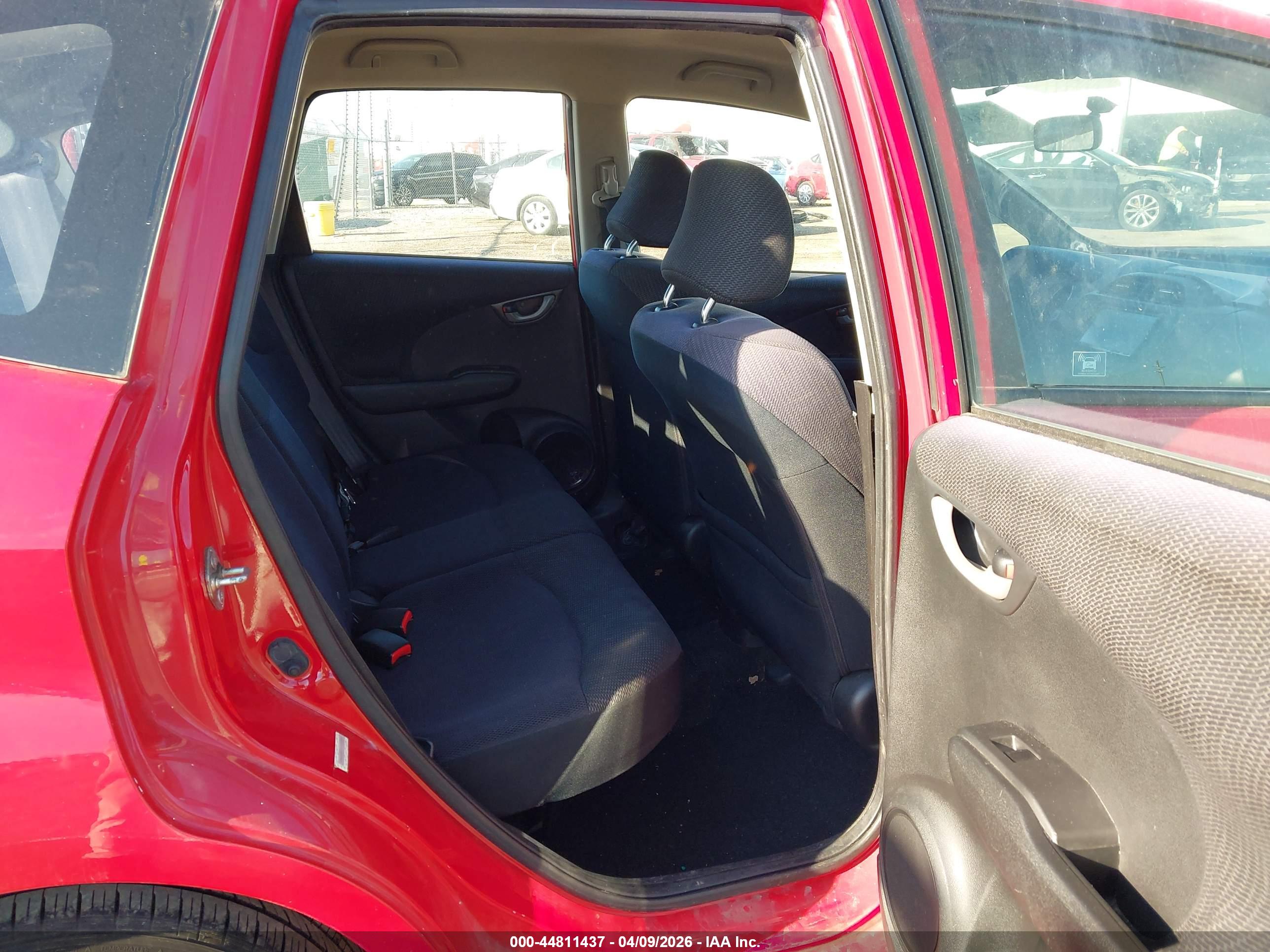 HONDA FIT image 8