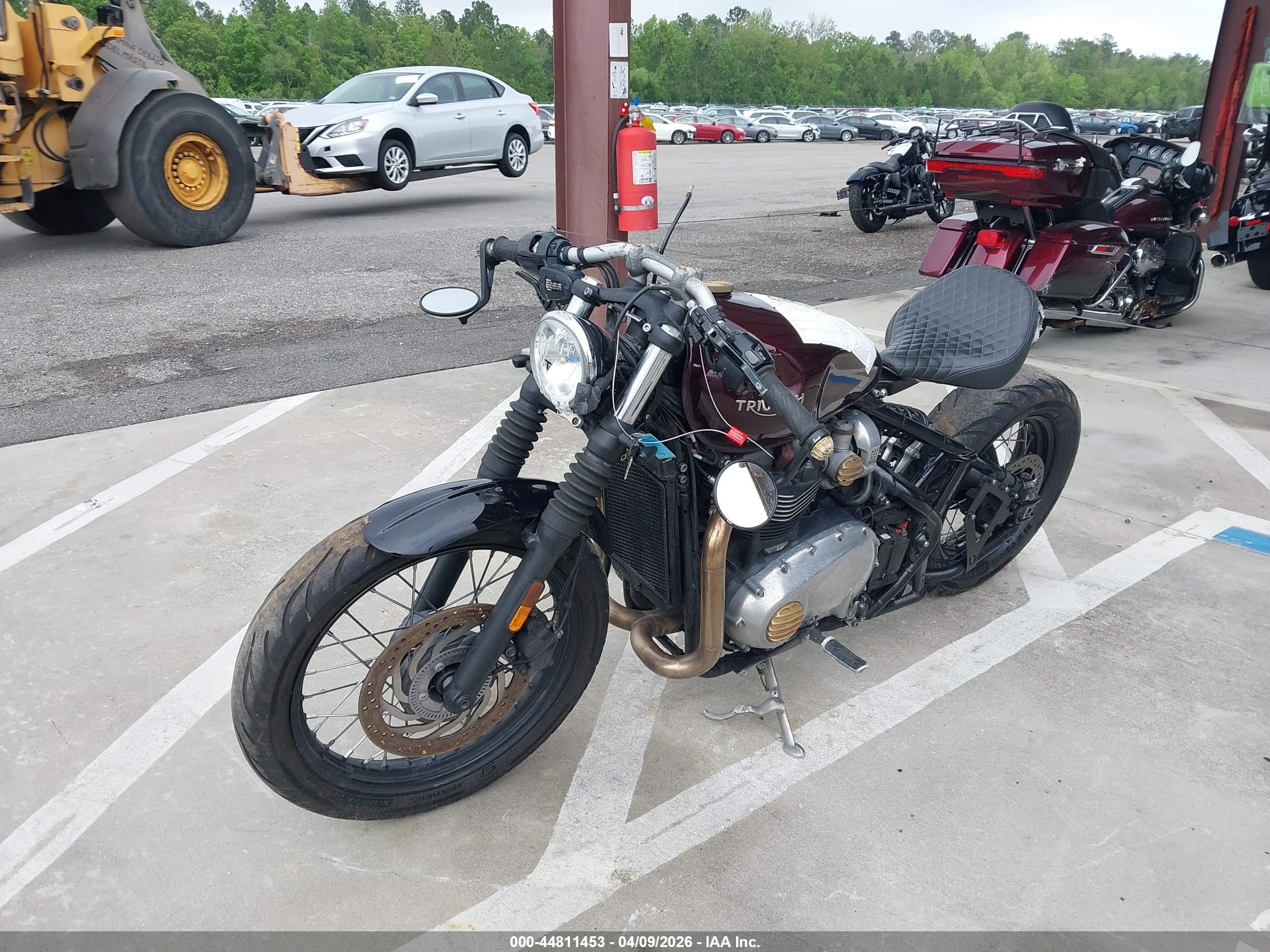 TRIUMPH MOTORCYCLE image 2