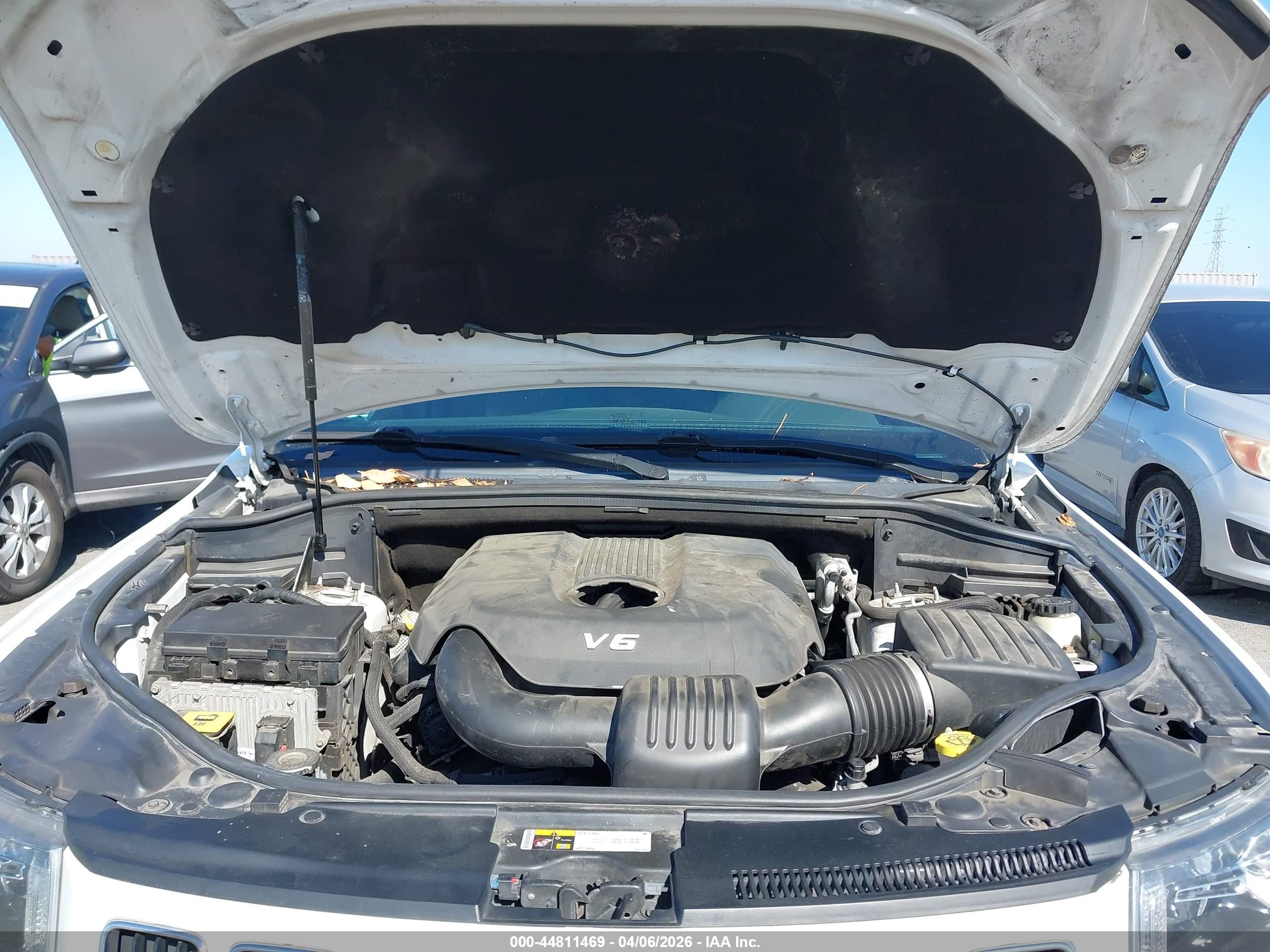 JEEP GRAND image 10