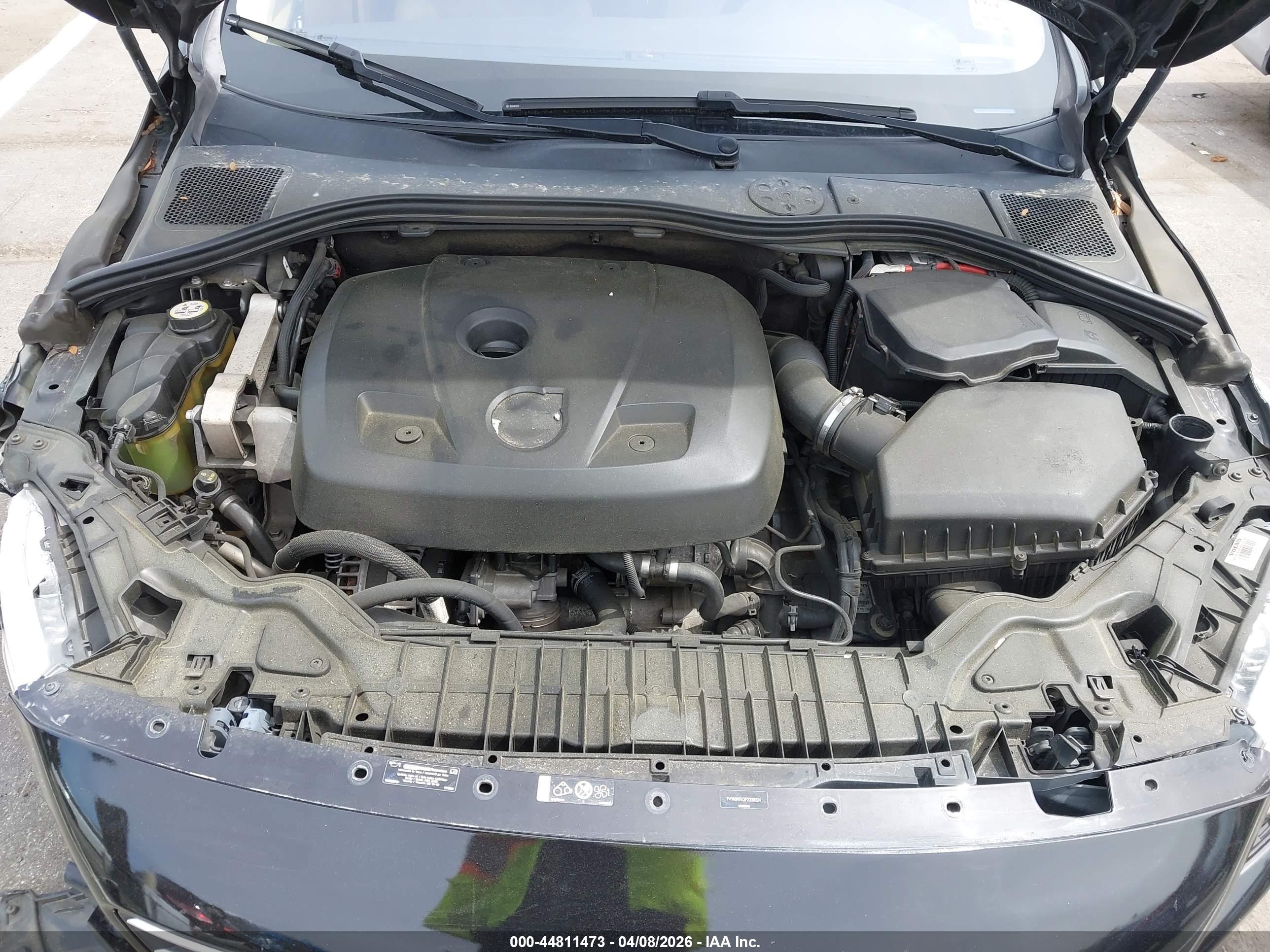 VOLVO S60 image 10