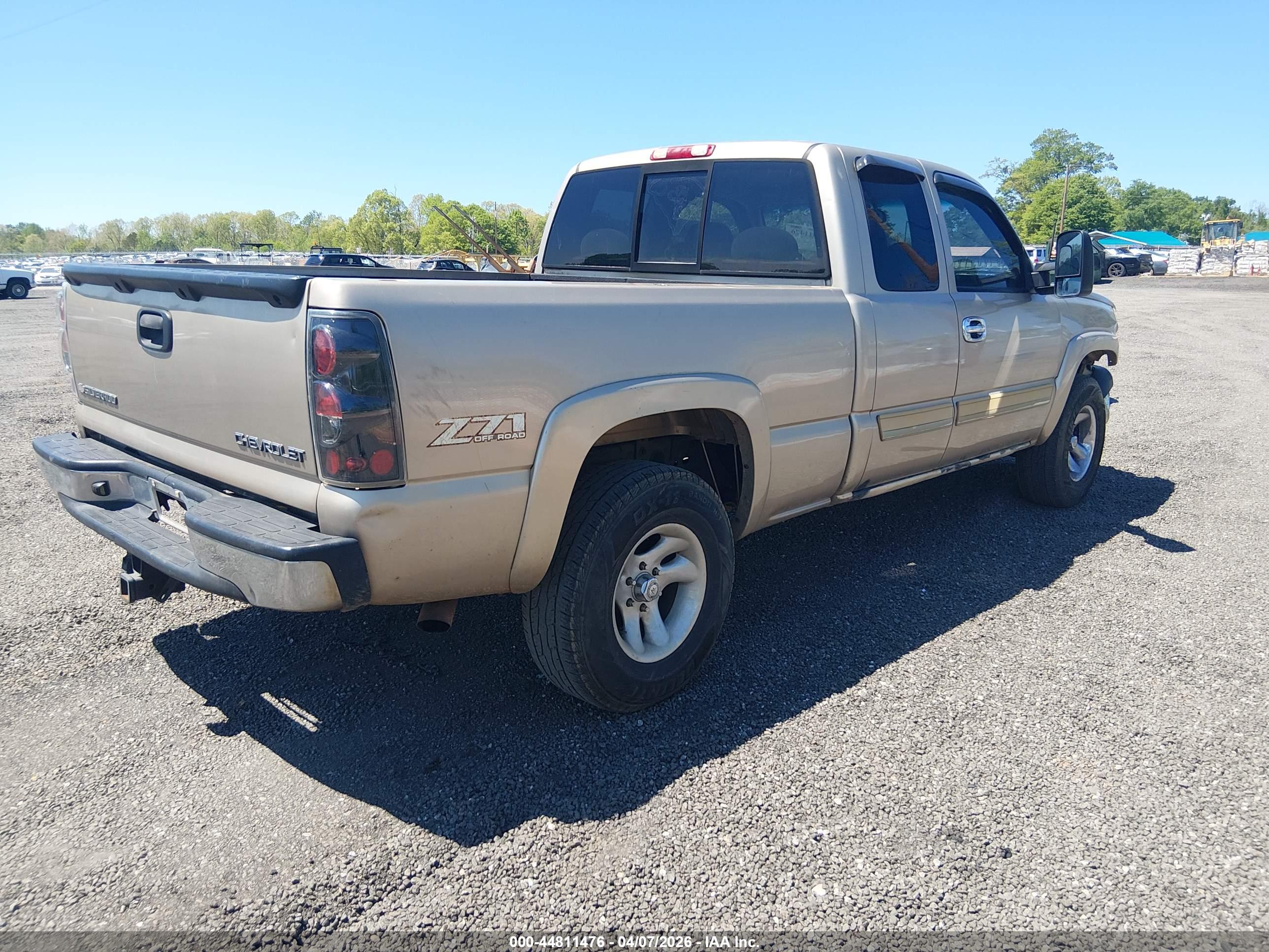 CHEVROLET SILVERADO image 4