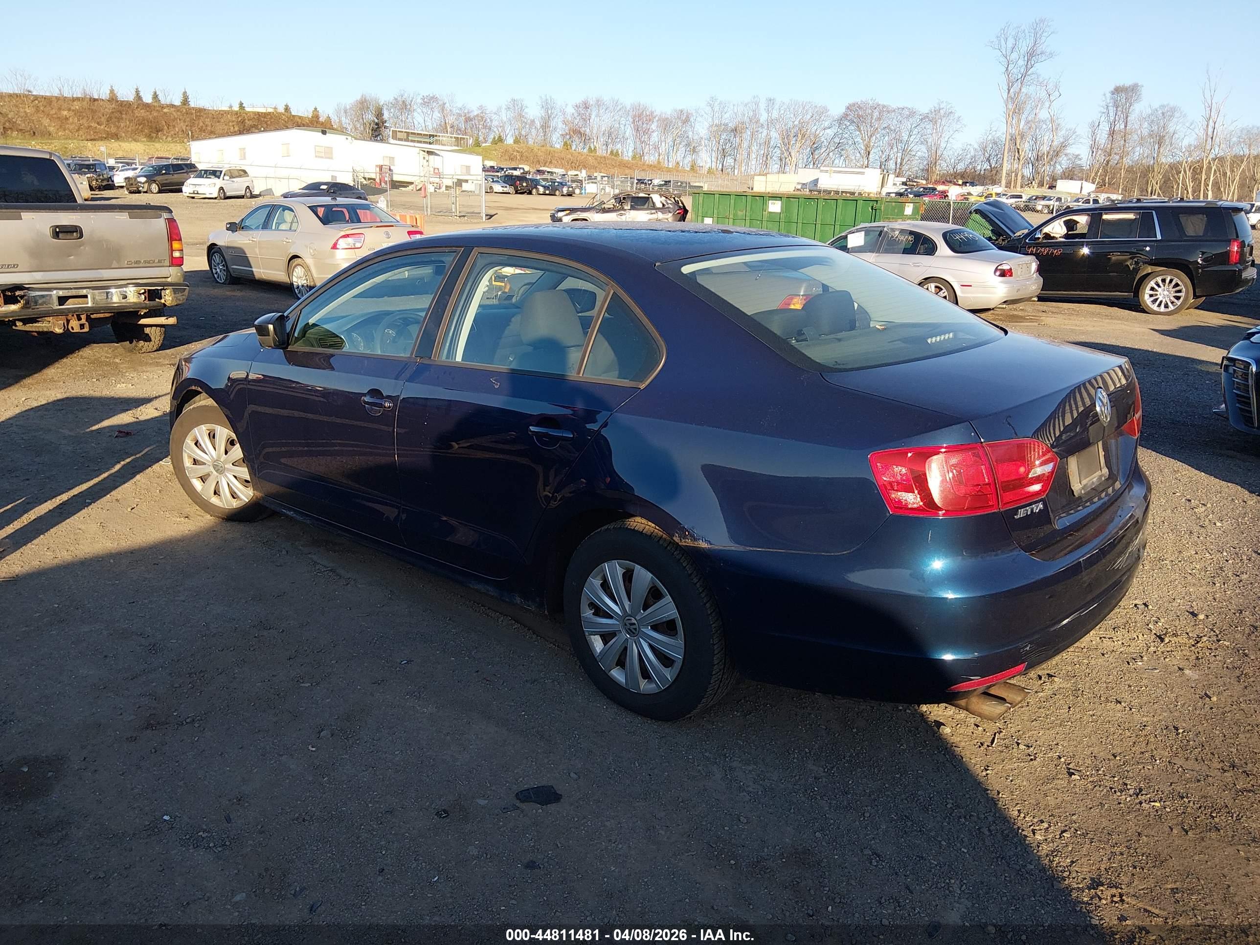 VOLKSWAGEN JETTA image 3