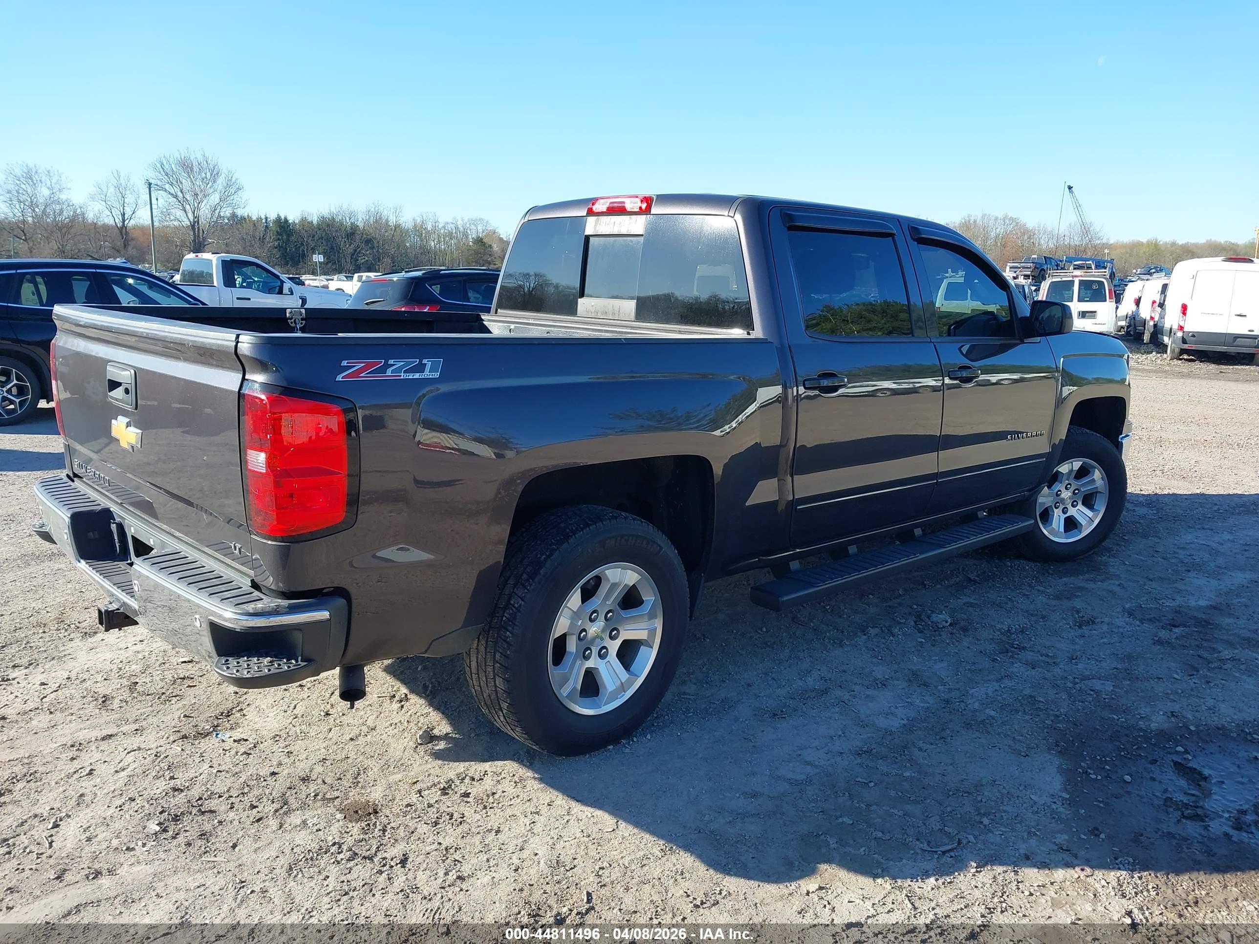 CHEVROLET SILVERADO image 4