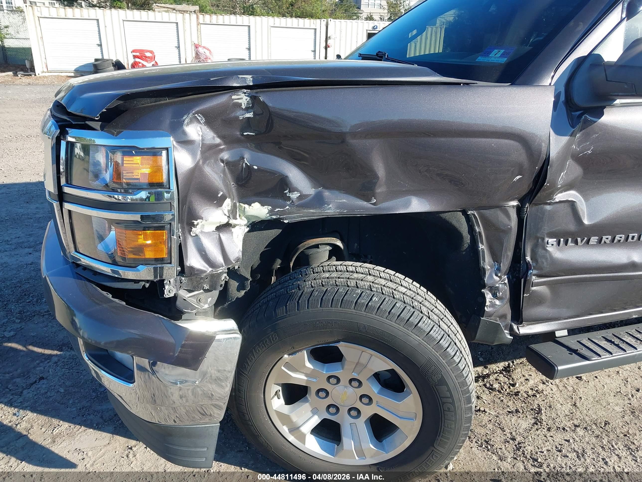 CHEVROLET SILVERADO image 6