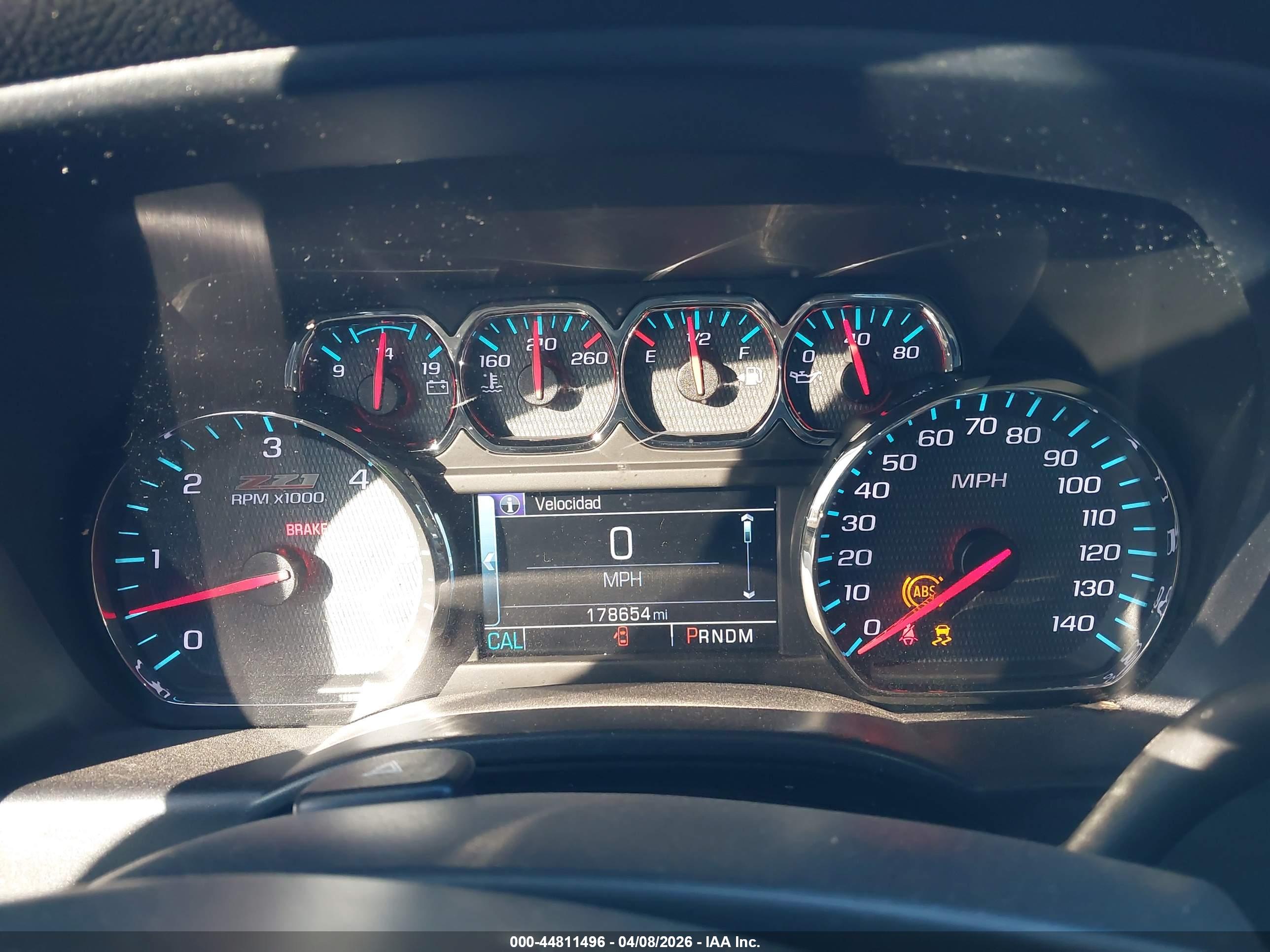 CHEVROLET SILVERADO image 7