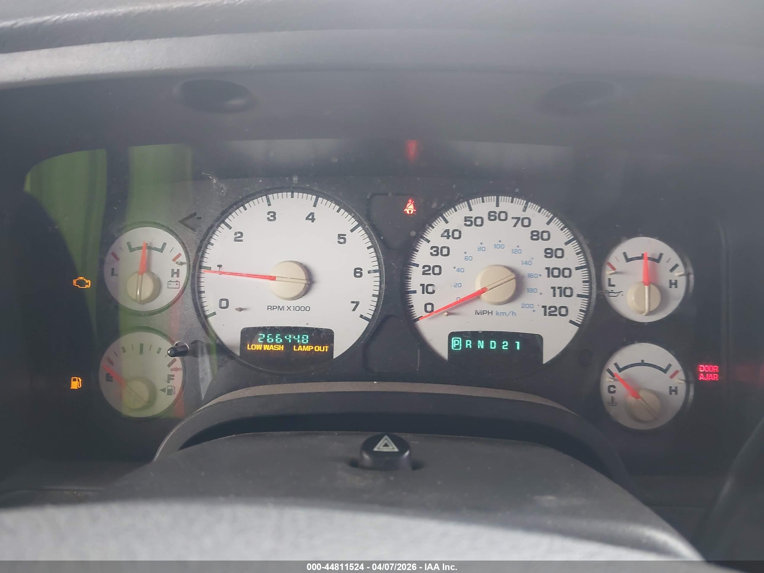 DODGE RAM image 7