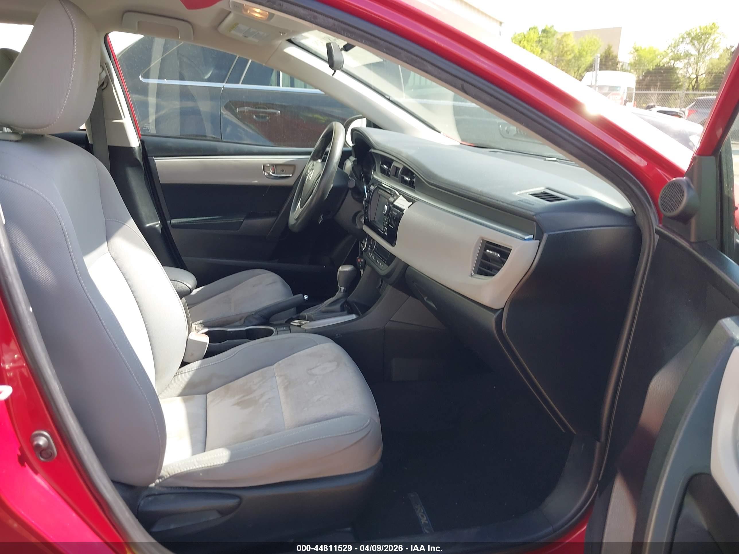 TOYOTA COROLLA image 5