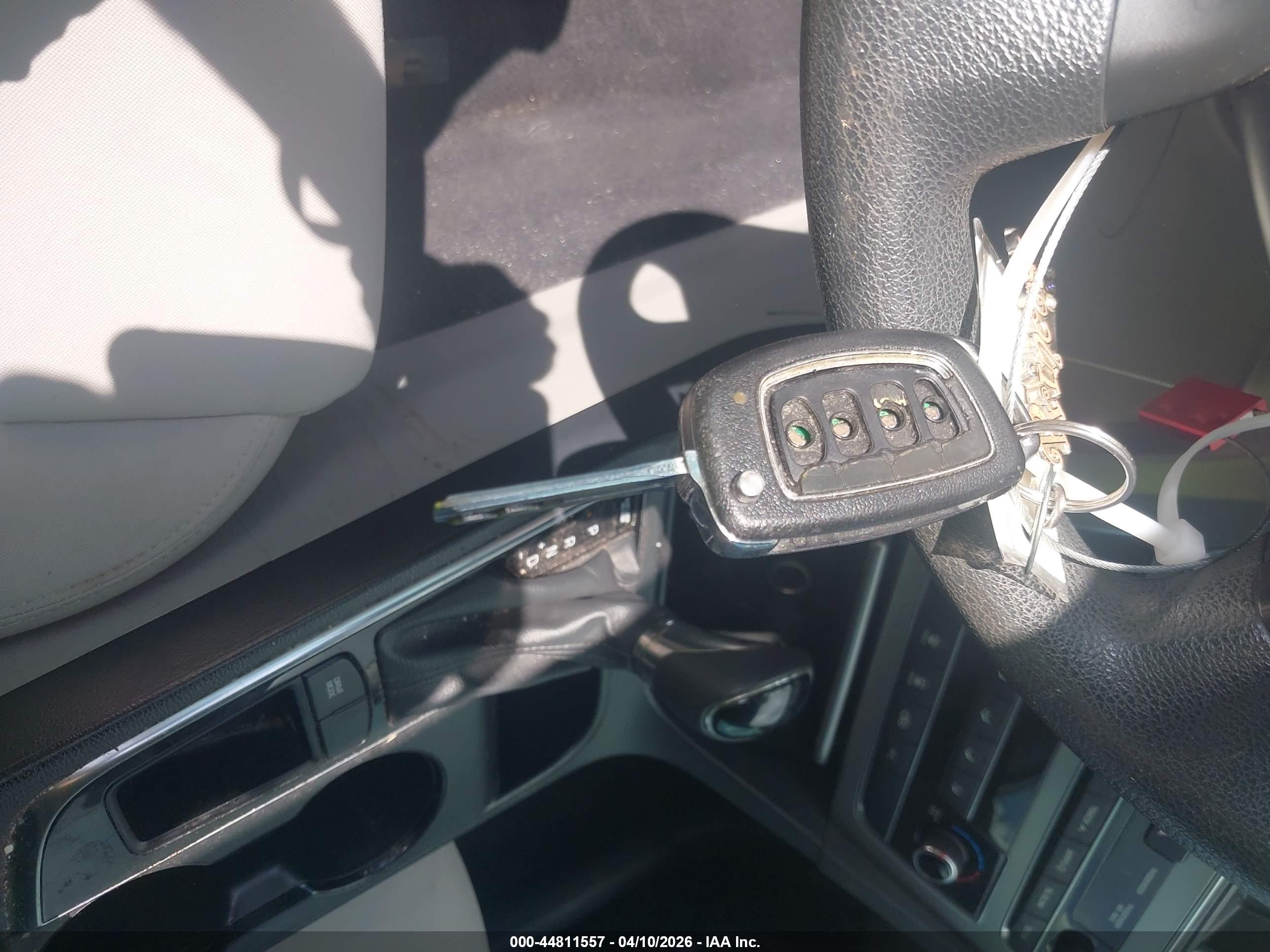 HYUNDAI SONATA image 11