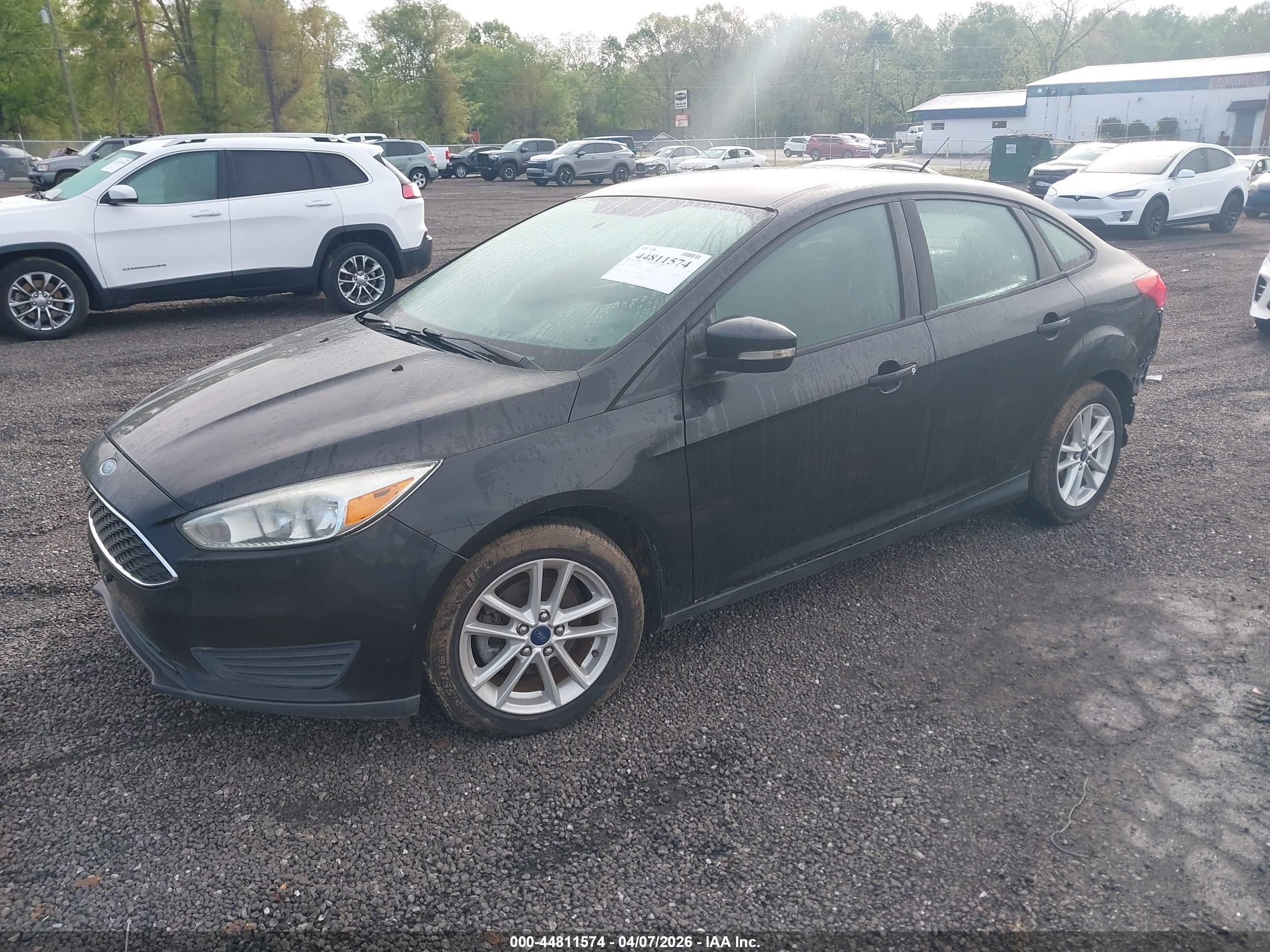 FORD FOCUS image 2