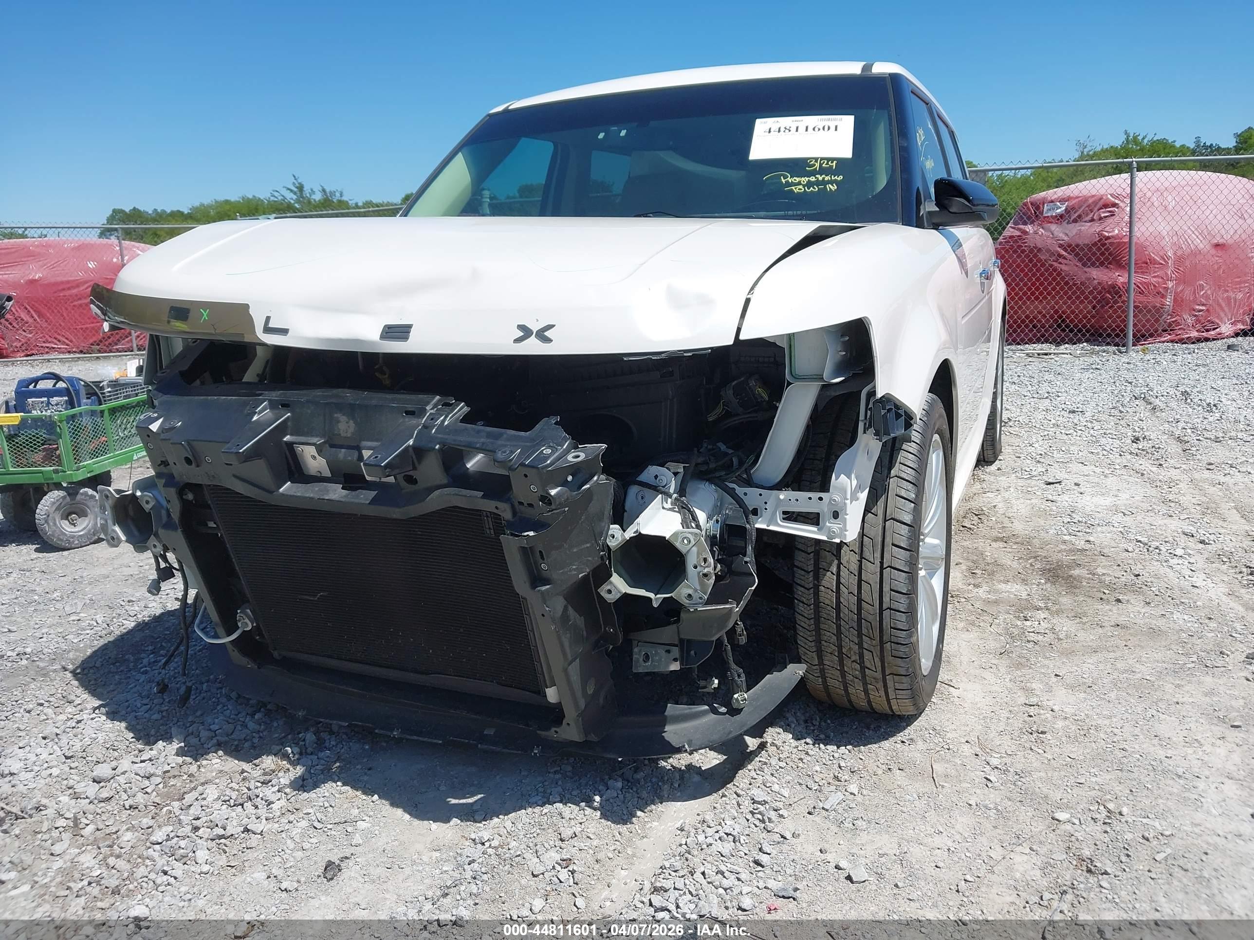 FORD FLEX image 6