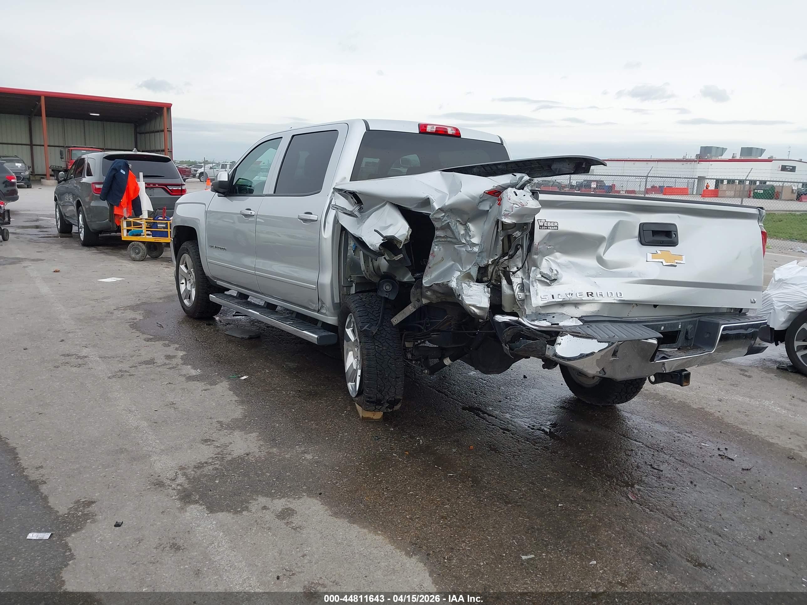 CHEVROLET SILVERADO image 3