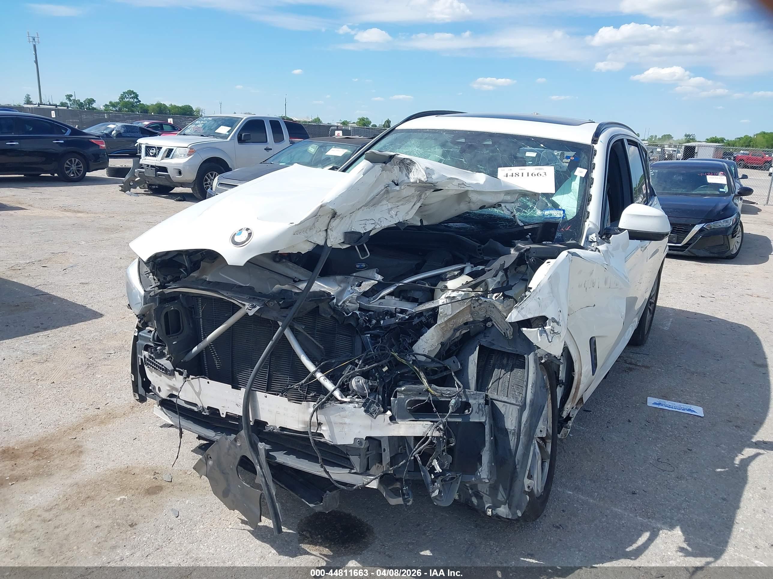 BMW X3 image 2