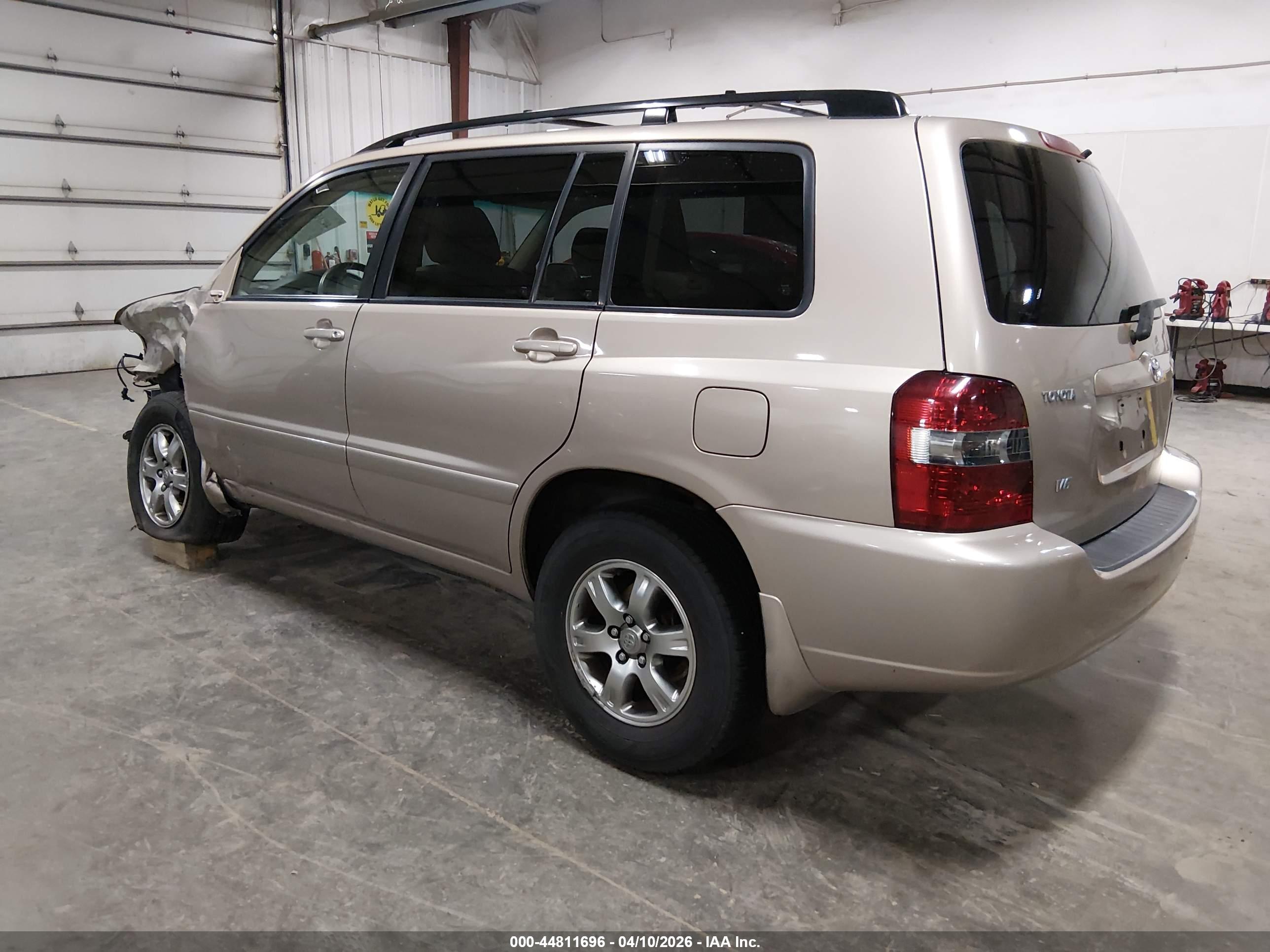 TOYOTA HIGHLANDER image 3