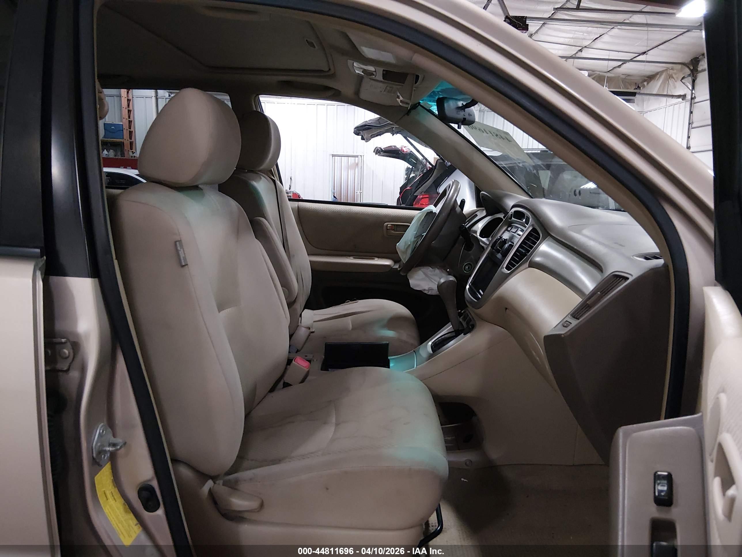 TOYOTA HIGHLANDER image 5