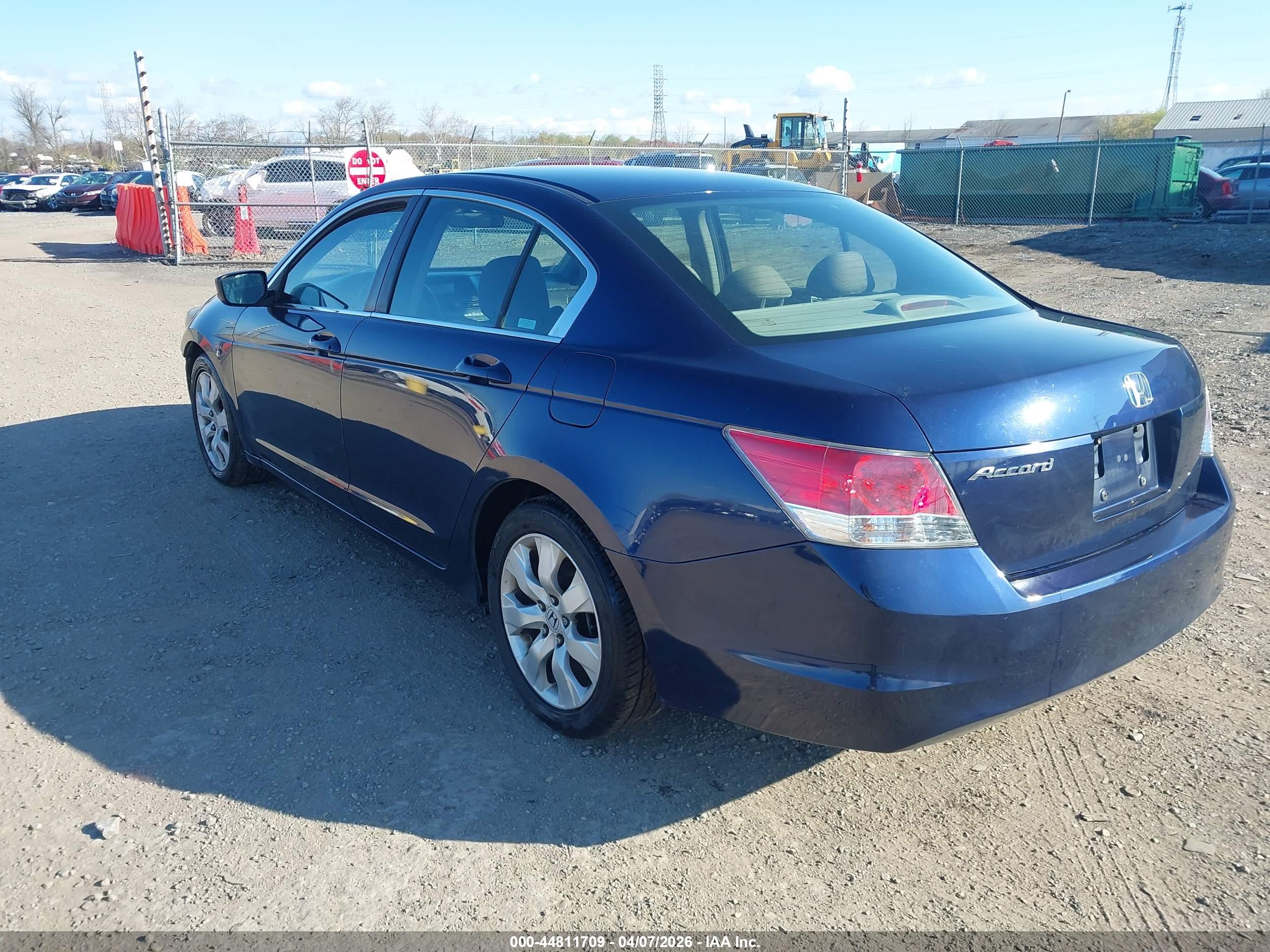 HONDA ACCORD image 3