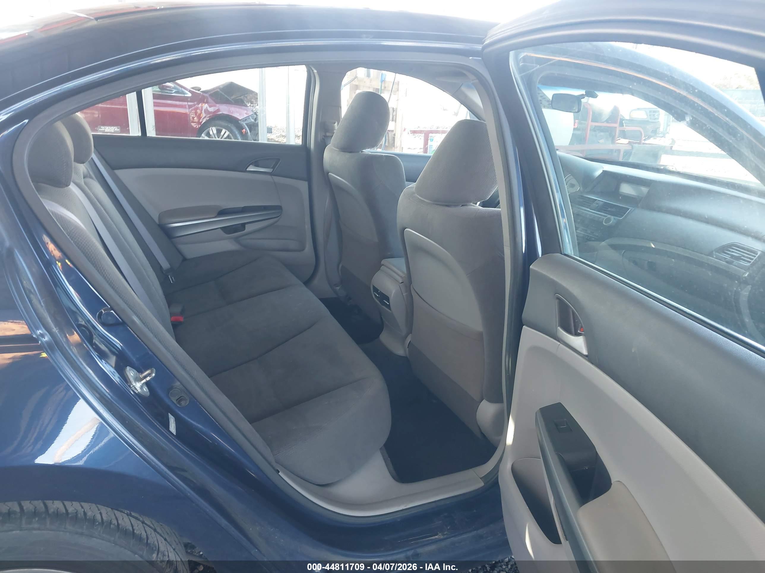HONDA ACCORD image 8