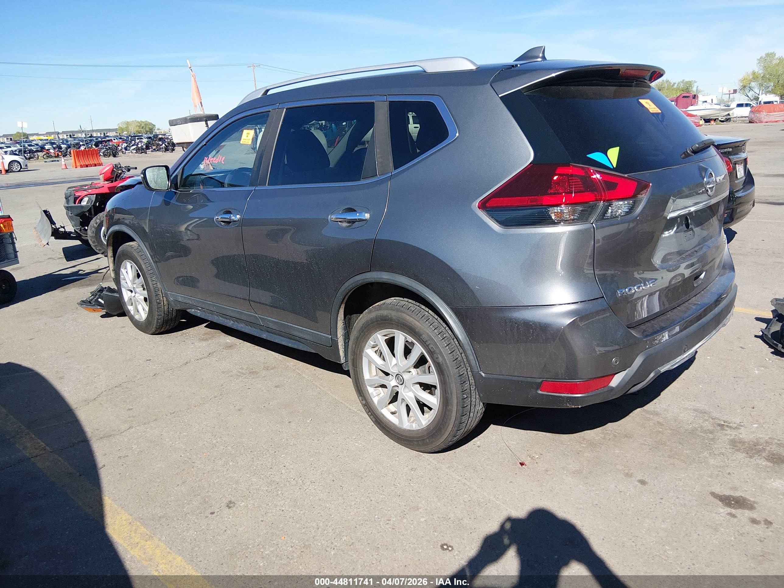 NISSAN ROGUE image 3