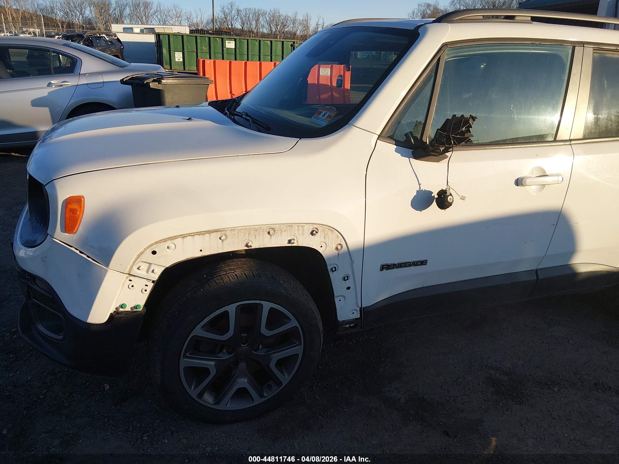 JEEP RENEGADE image 6