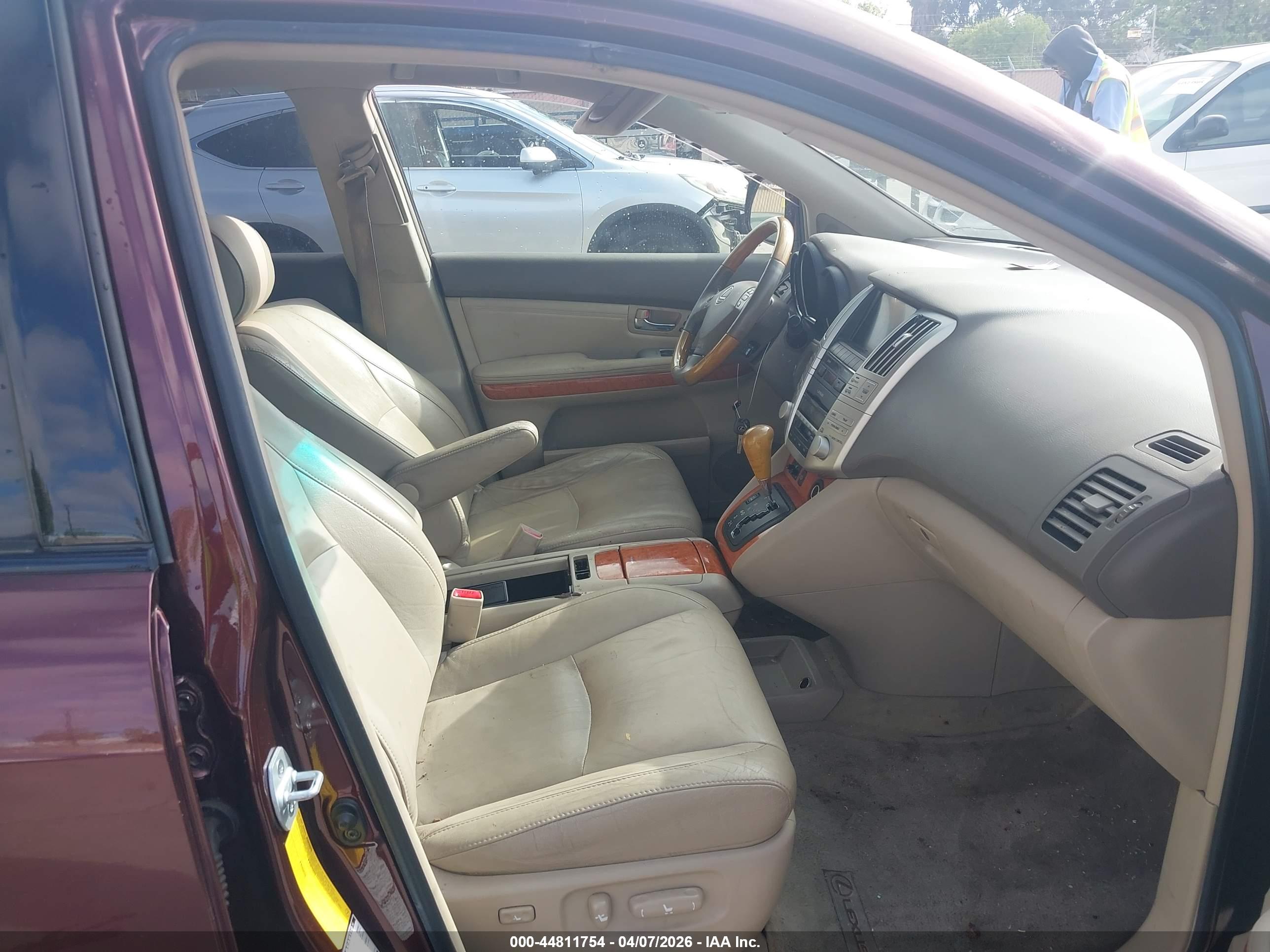 LEXUS RX image 5