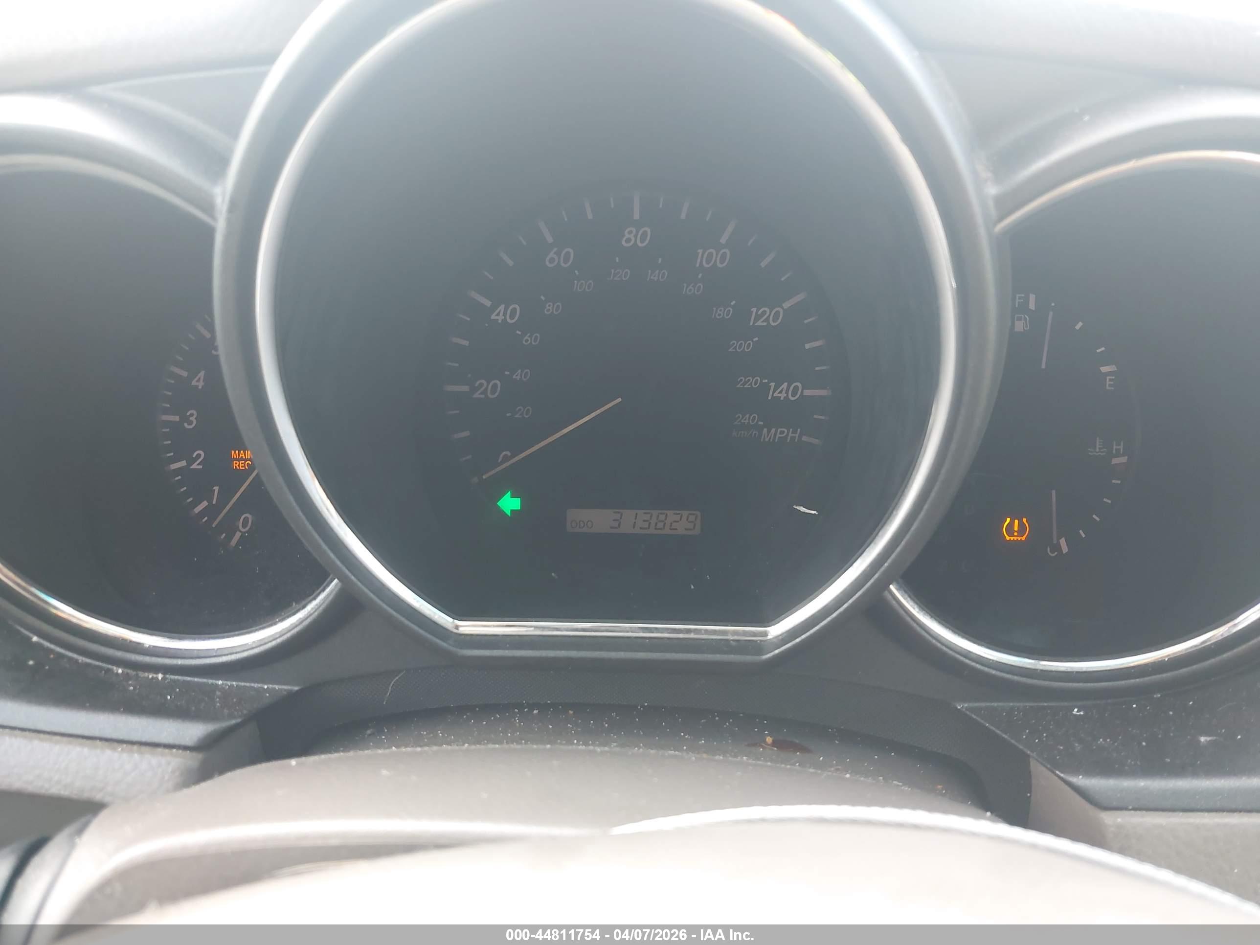 LEXUS RX image 7