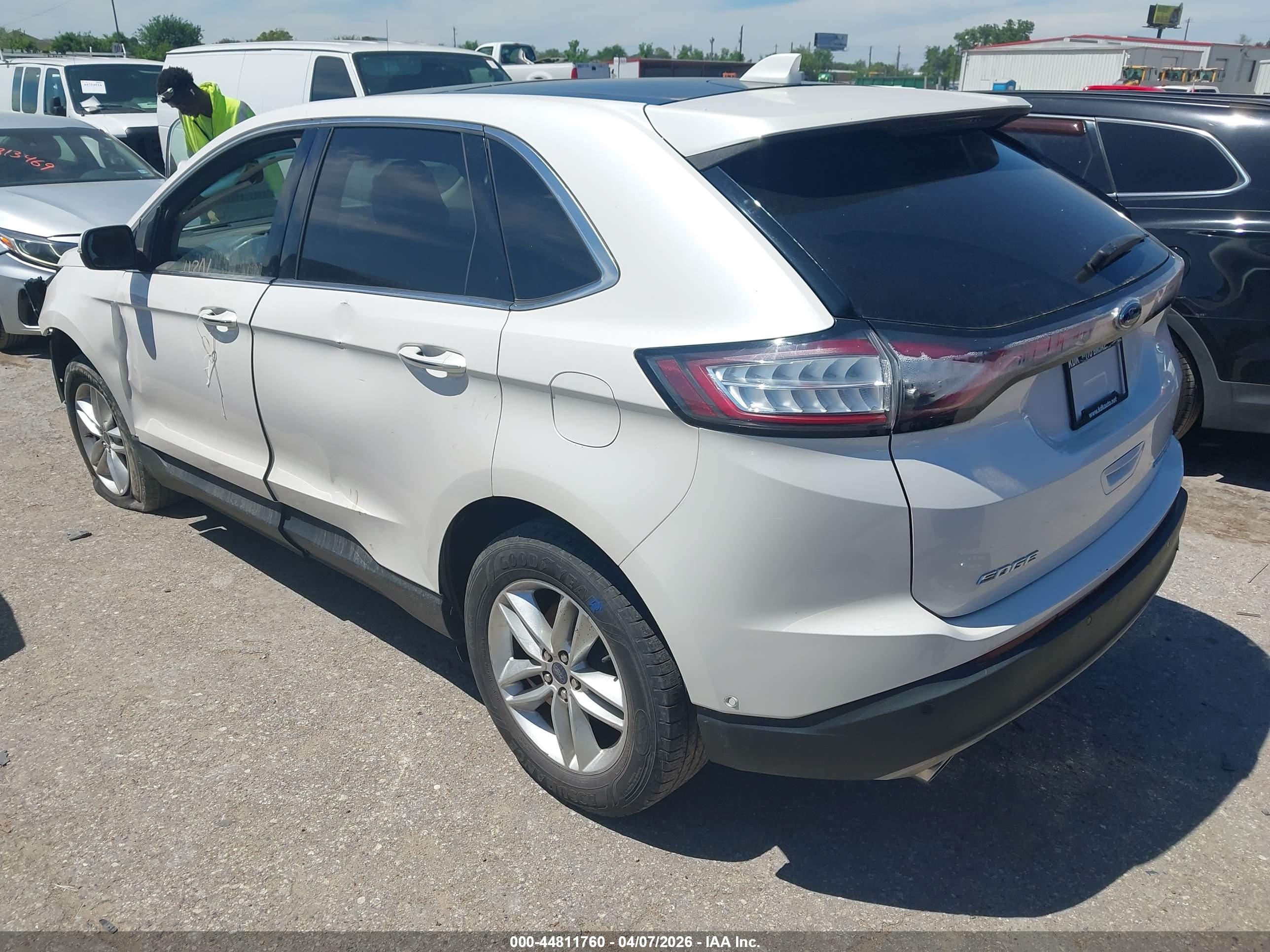 FORD EDGE image 3