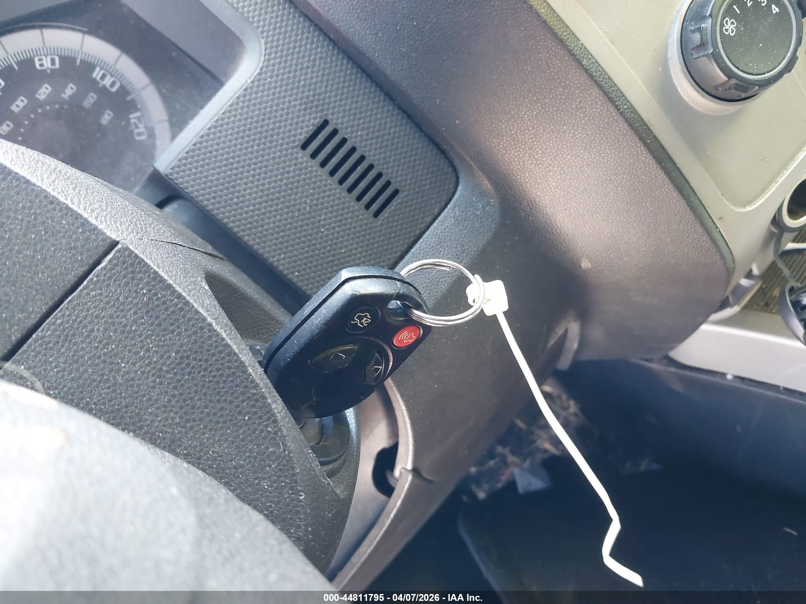FORD ESCAPE image 11