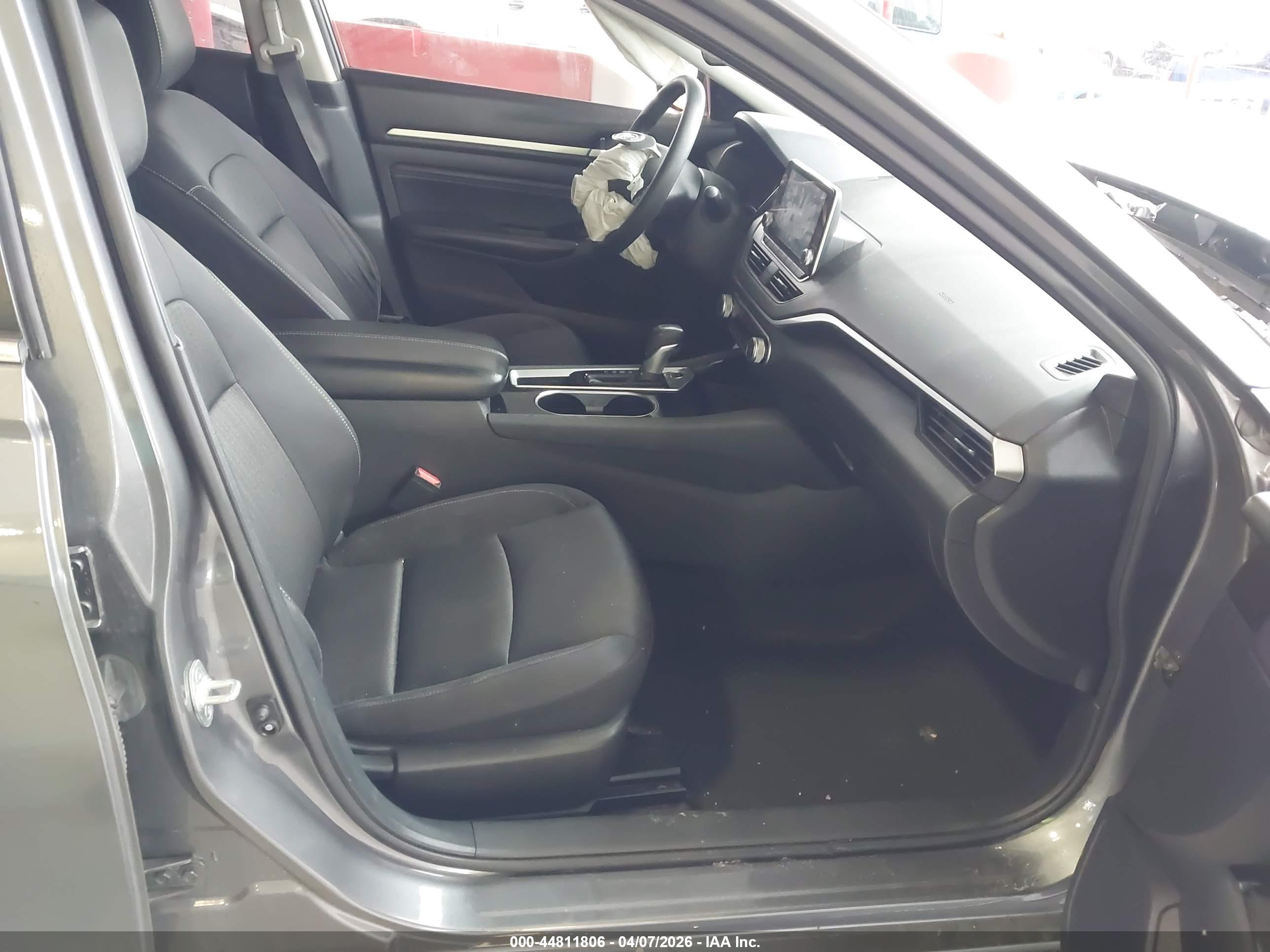 NISSAN ALTIMA image 5