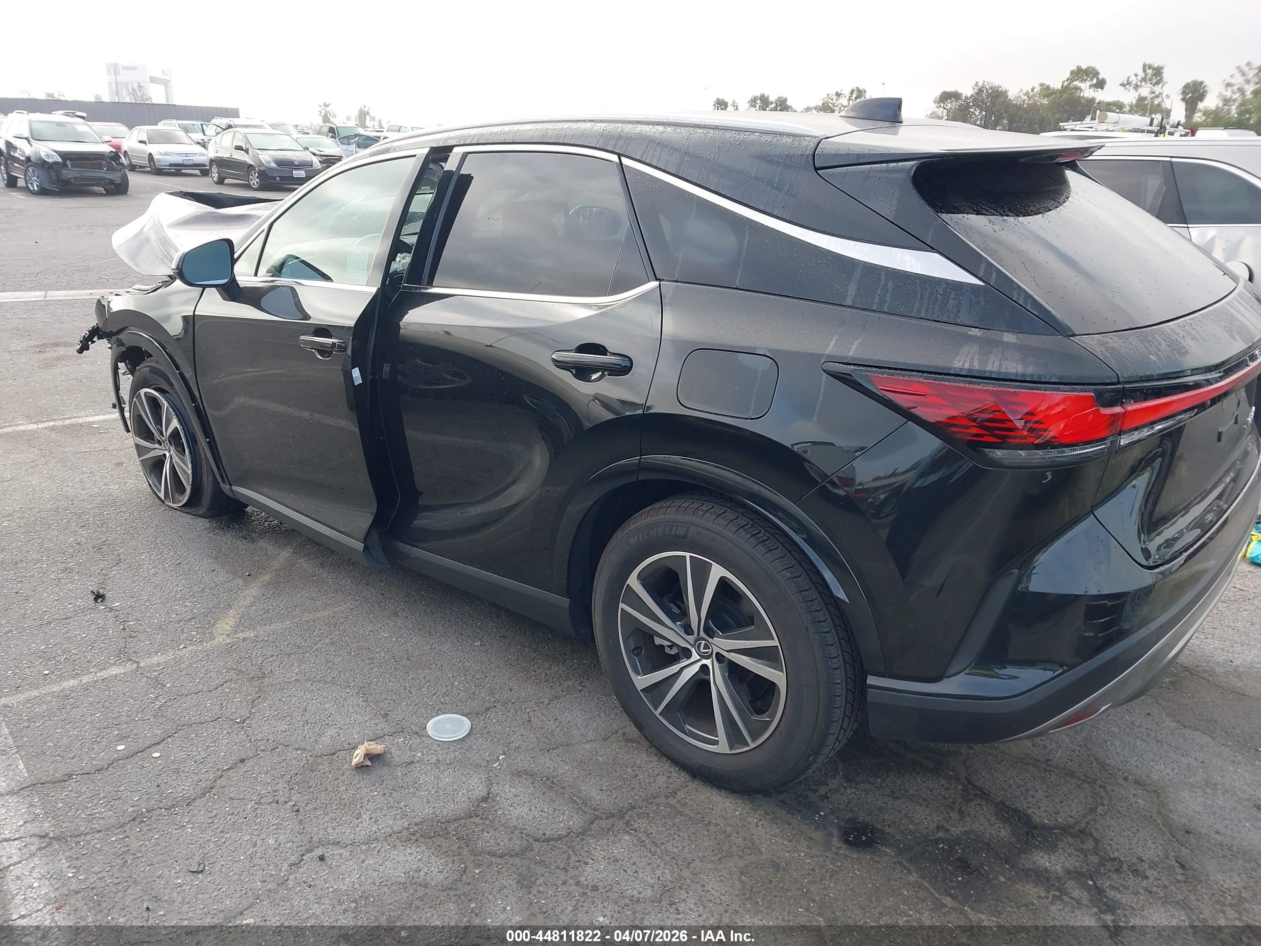 LEXUS RX image 3