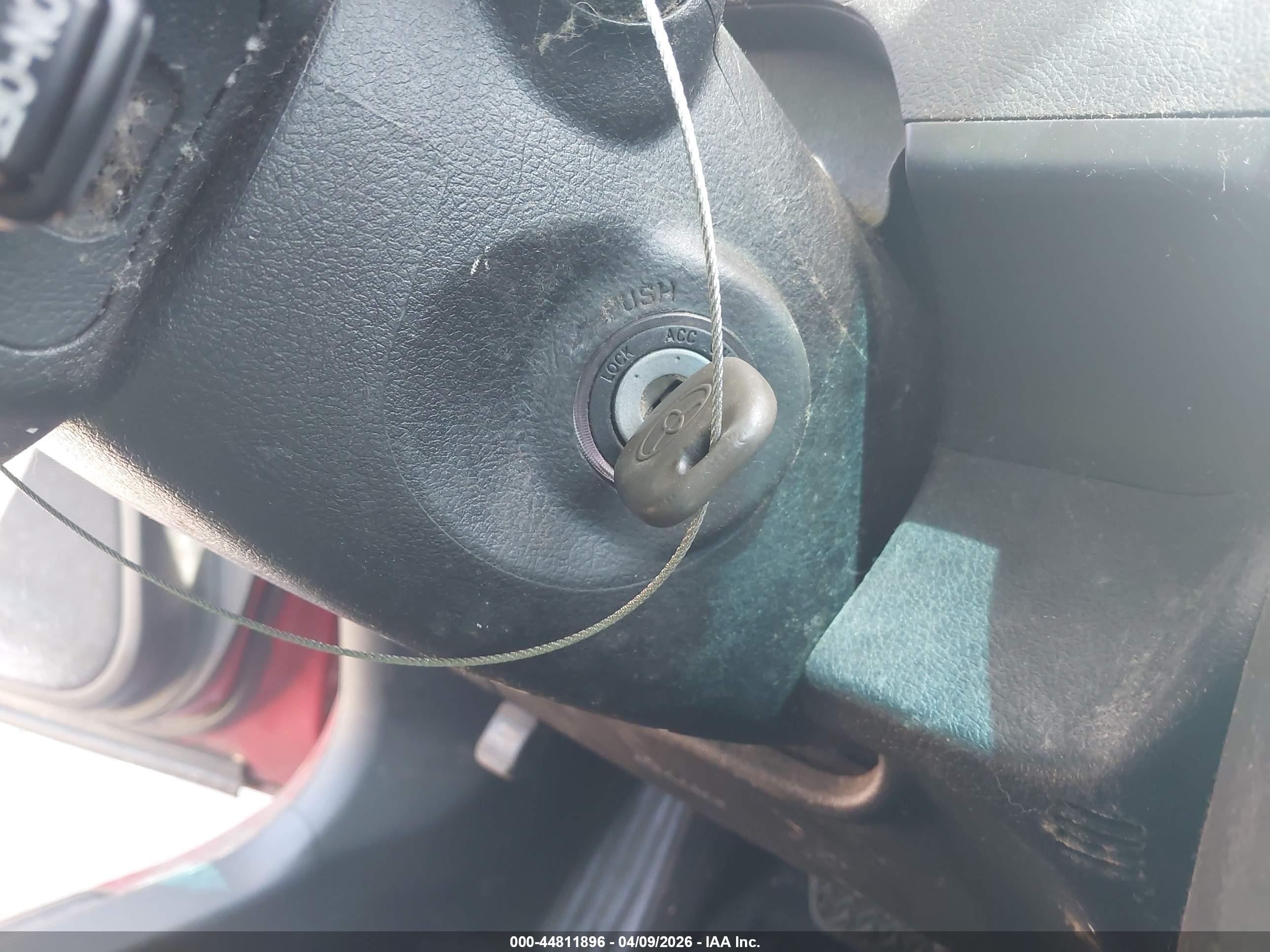 TOYOTA CAMRY image 11