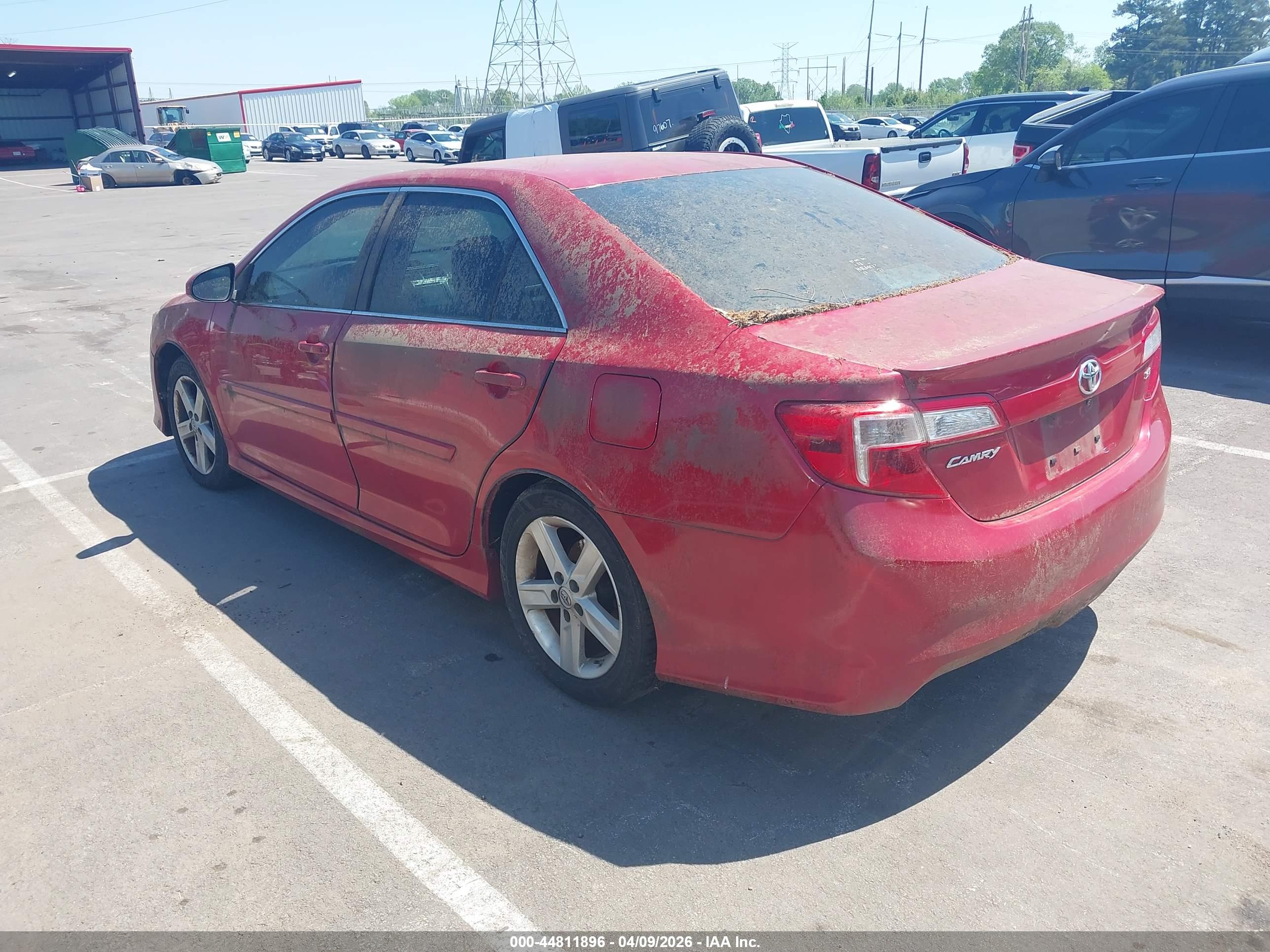 TOYOTA CAMRY image 3