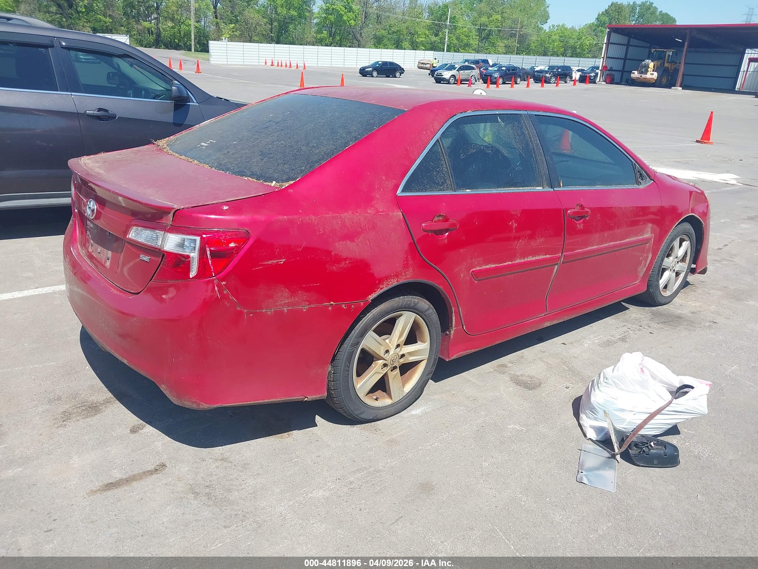 TOYOTA CAMRY image 4