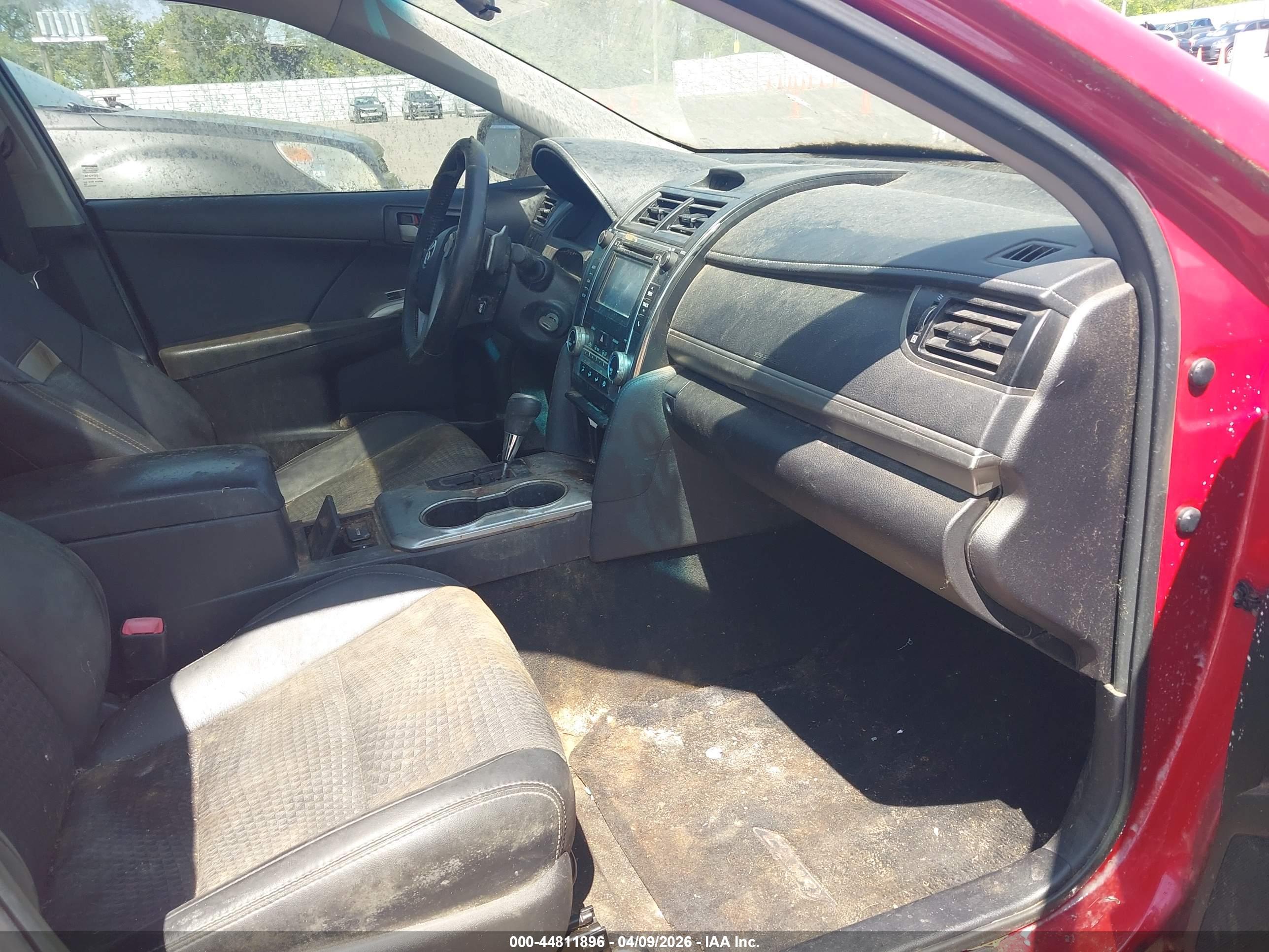 TOYOTA CAMRY image 5