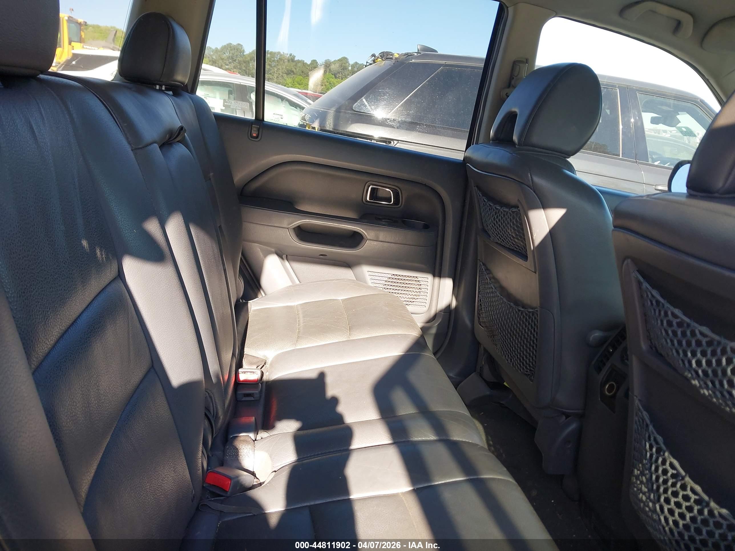 HONDA PILOT image 8