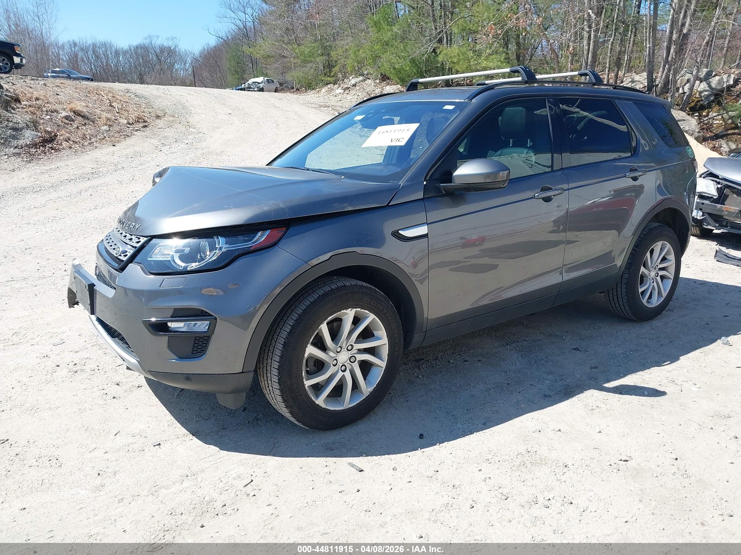 LAND ROVER image 2