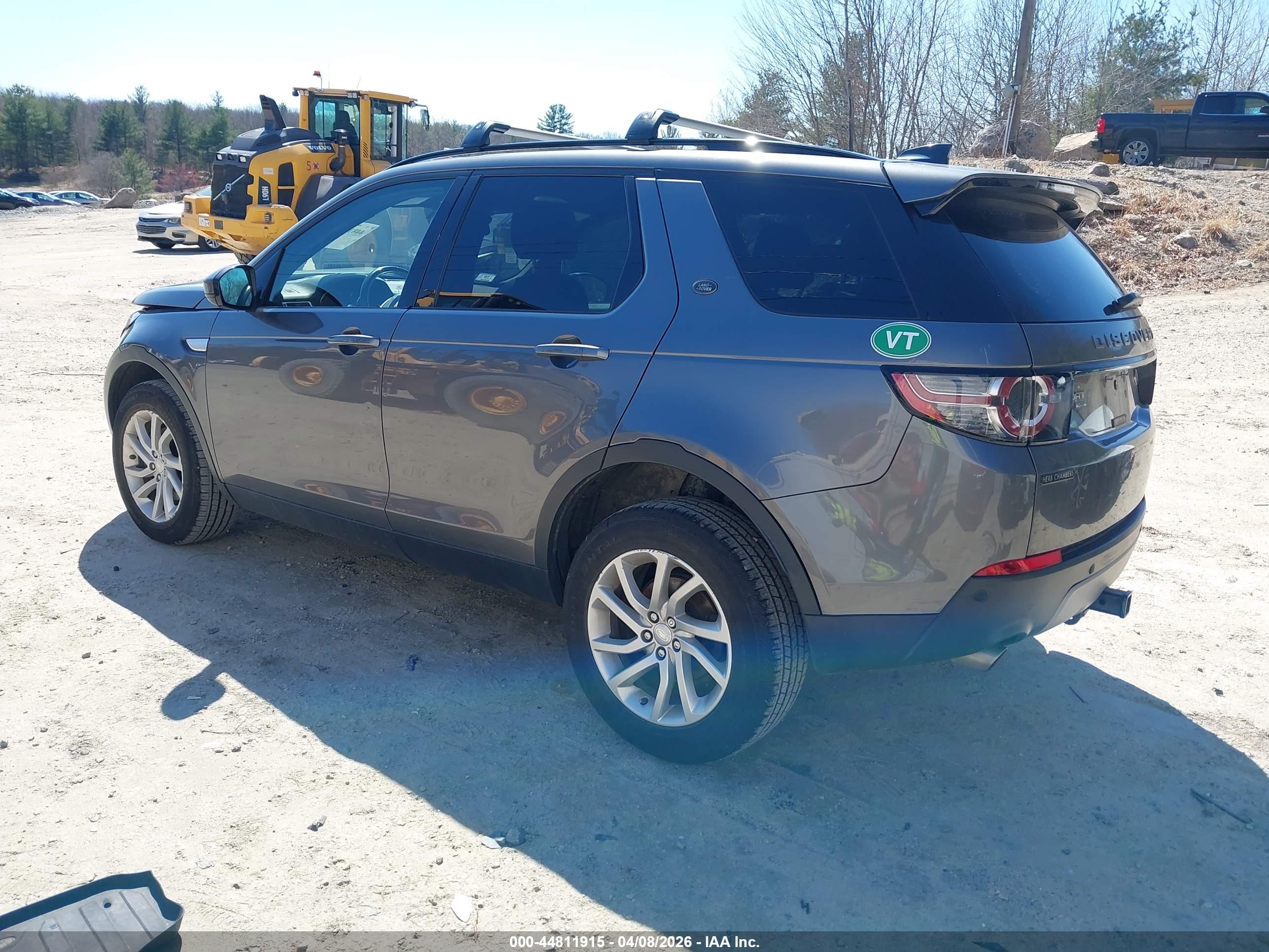 LAND ROVER image 3